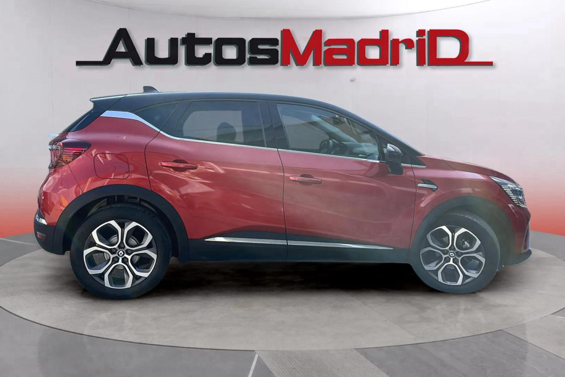 Renault Captur zen fast track E-Tech híbrido - foto 8