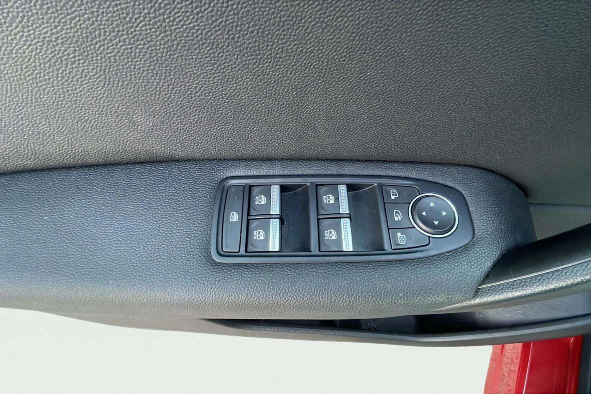 Renault Captur zen fast track E-Tech híbrido - foto 16