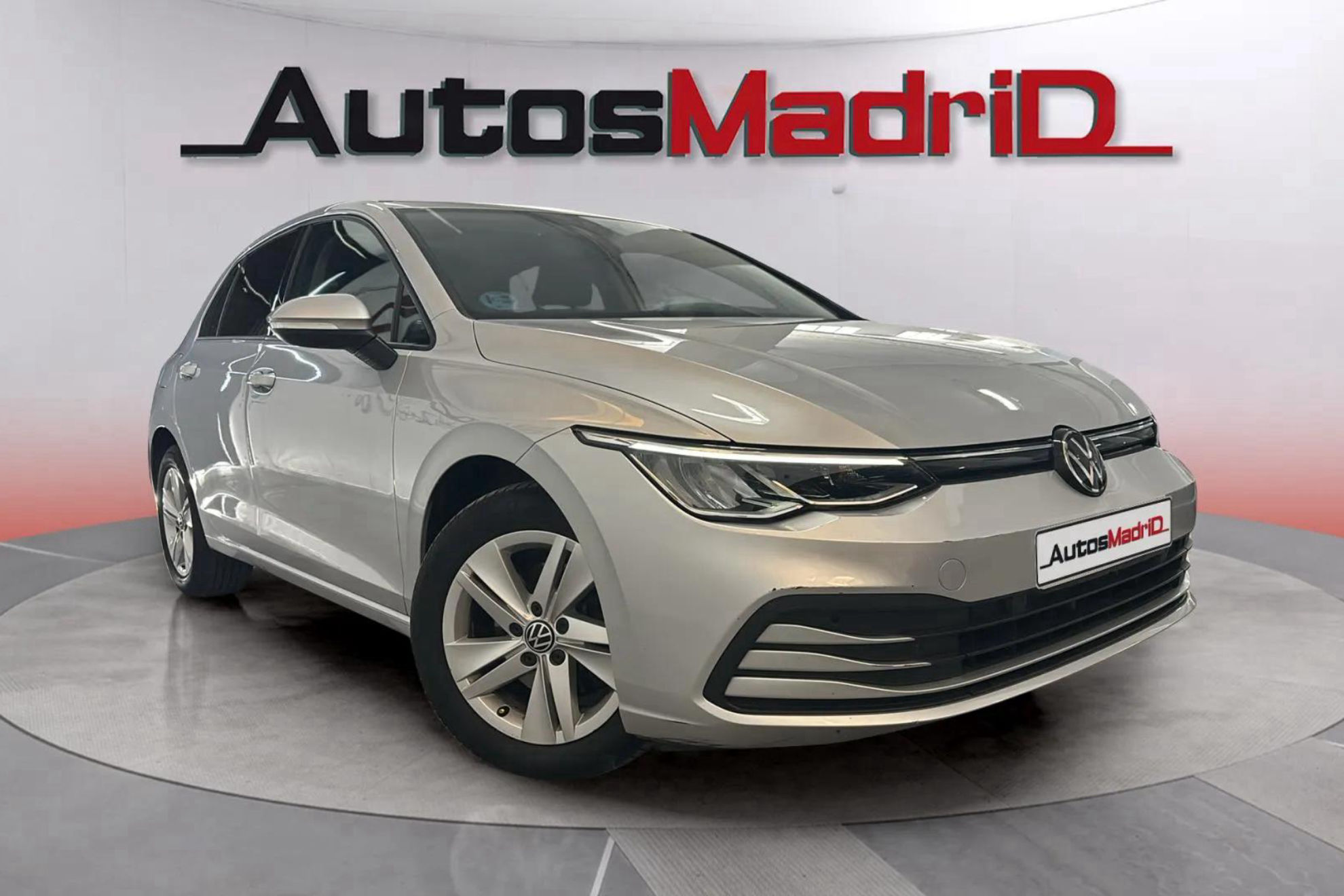 Volkswagen Golf Life 2.0 TDI DSG