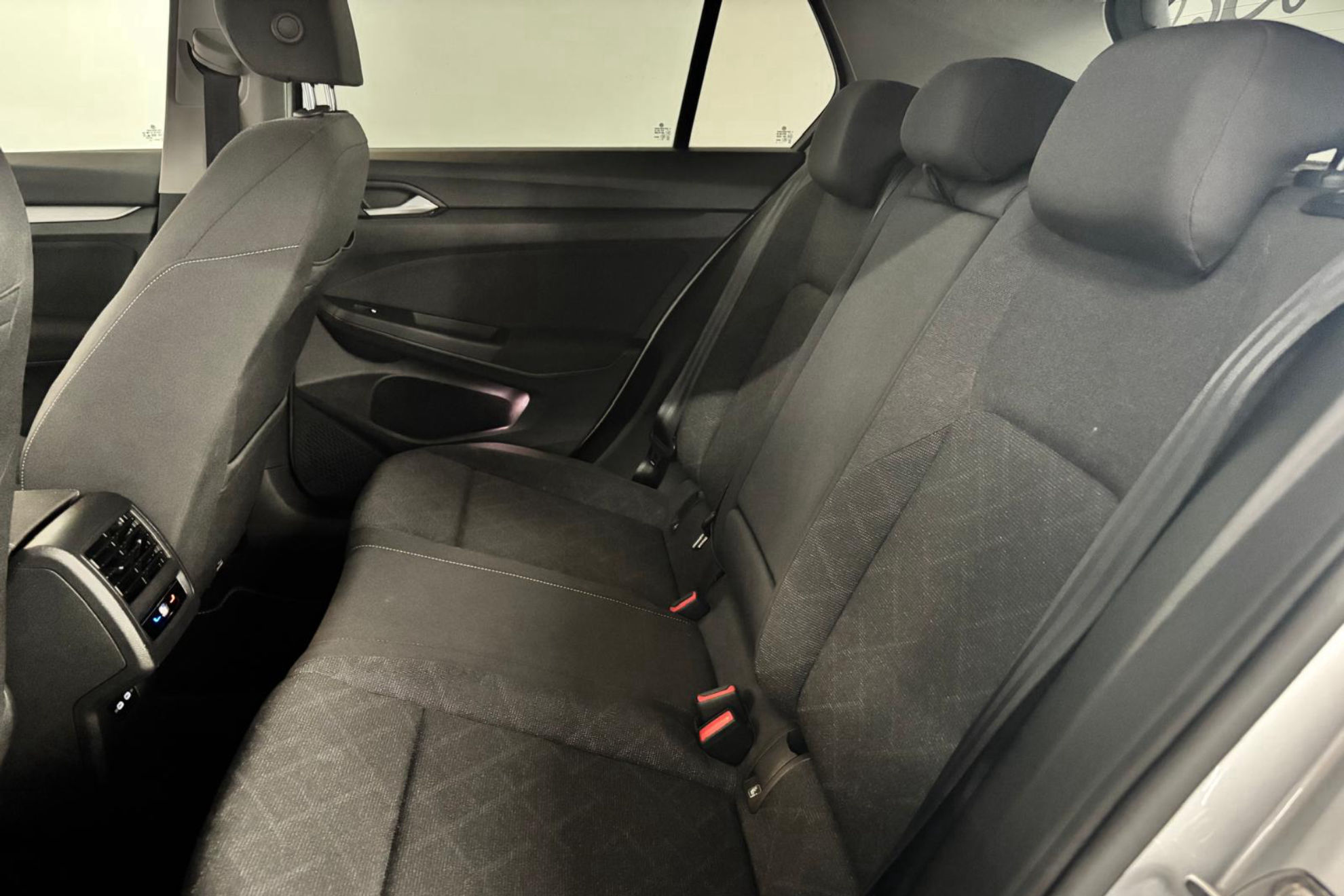 Volkswagen Golf Life 2.0 TDI DSG - foto 11
