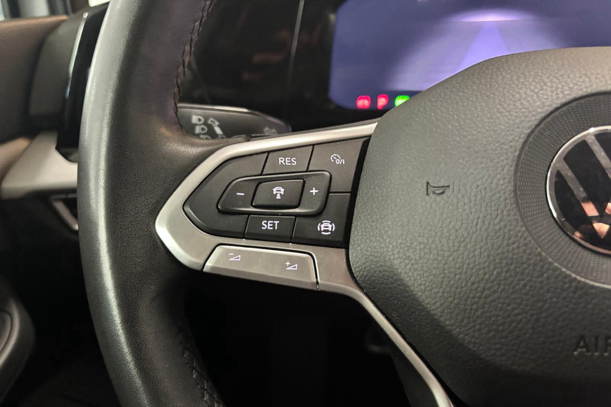 Volkswagen Golf Life 2.0 TDI DSG - foto 17
