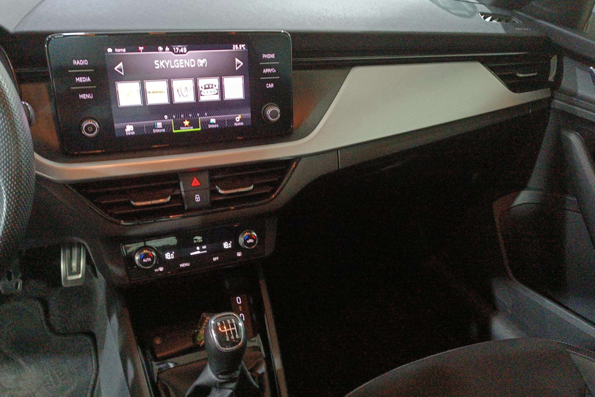 Škoda Kamiq 1.0 TSI Style - foto 11