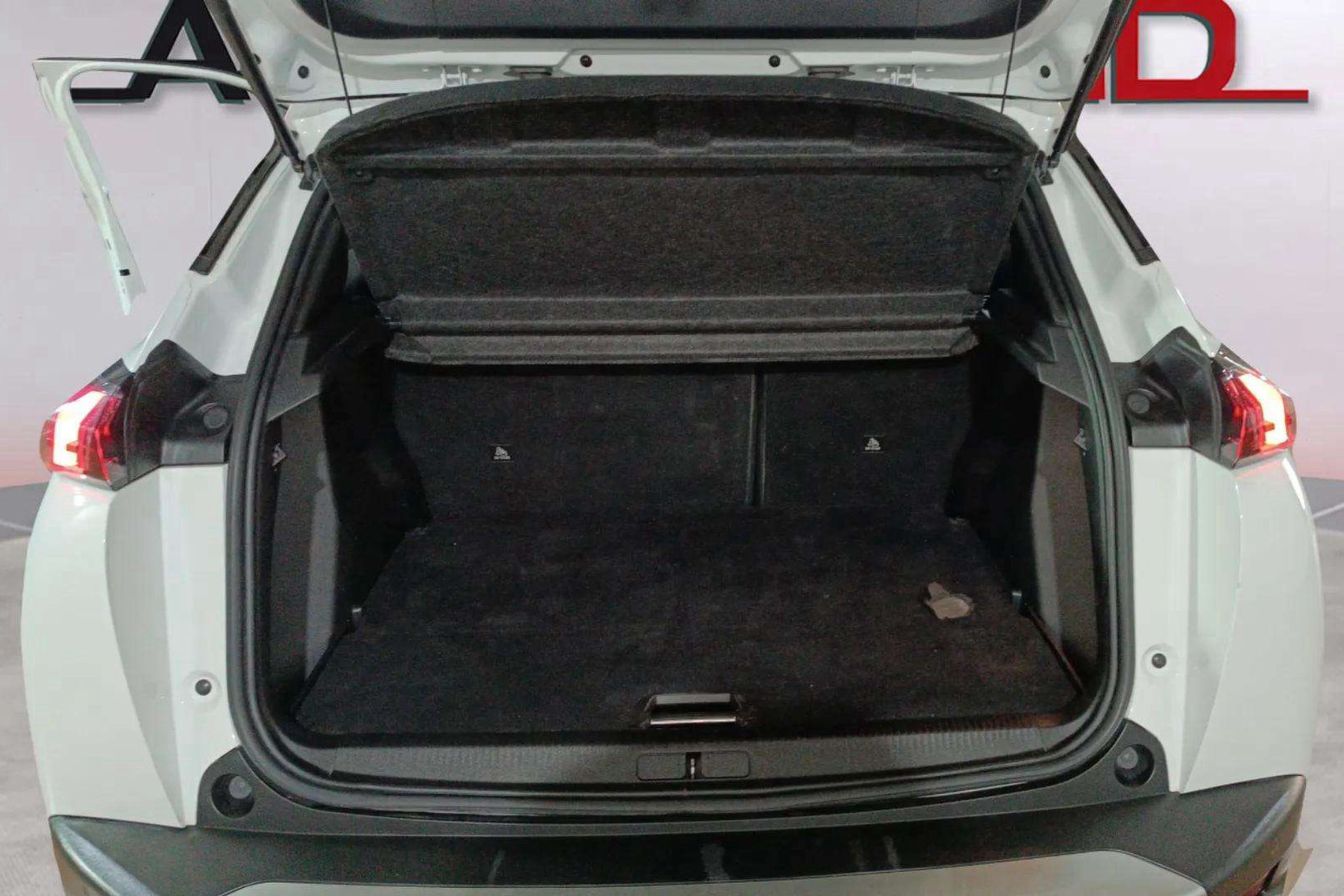 Peugeot 2008 Allure BlueHDi - foto 7