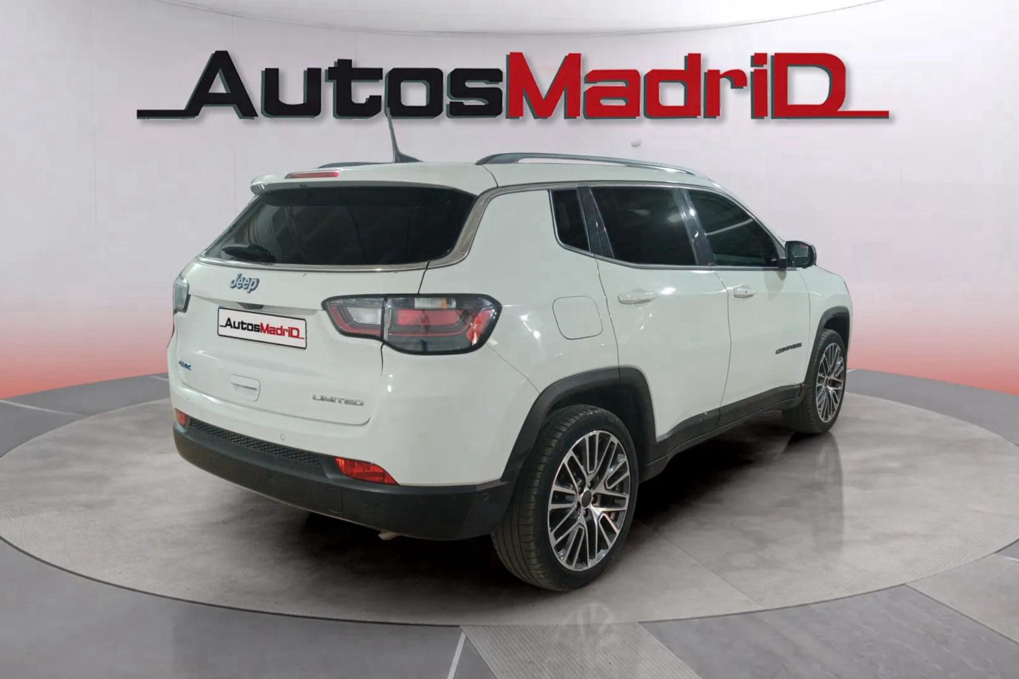 Jeep Compass 1.3 PHEV Limited AWD - foto 8