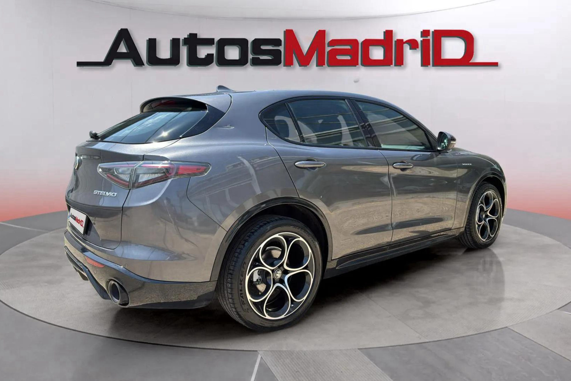 Alfa Romeo Stelvio 2.2 Diésel Veloce Q4 - foto 7
