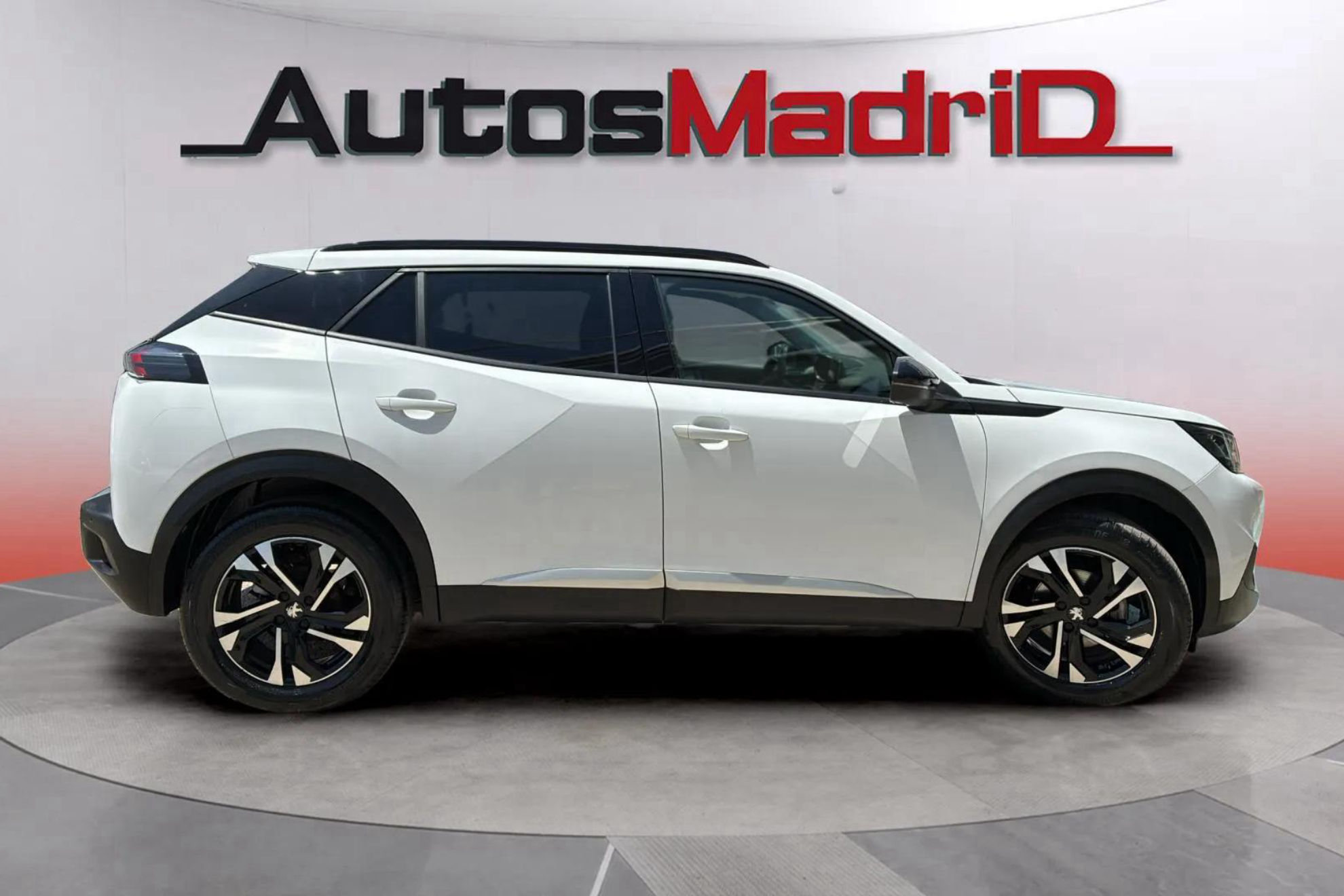 Peugeot 2008 Allure BlueHDi - foto 8