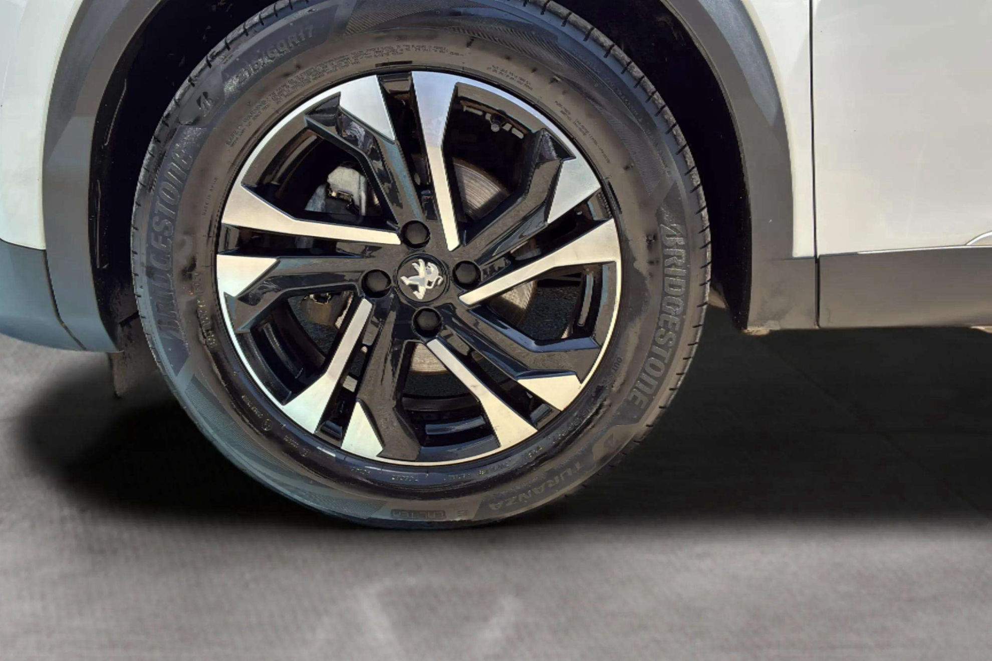 Peugeot 2008 Allure BlueHDi - foto 10