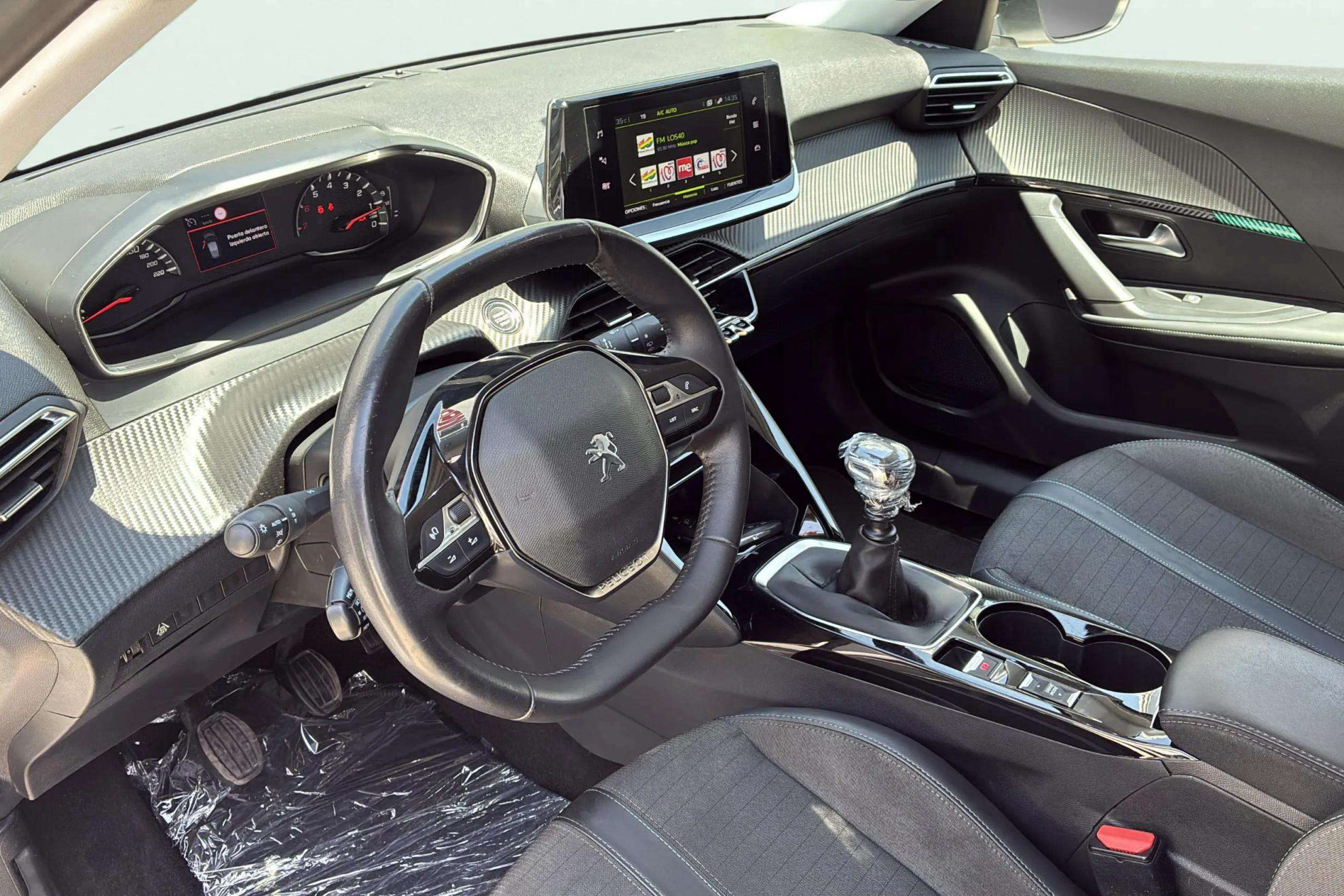 Peugeot 2008 Allure BlueHDi - foto 15