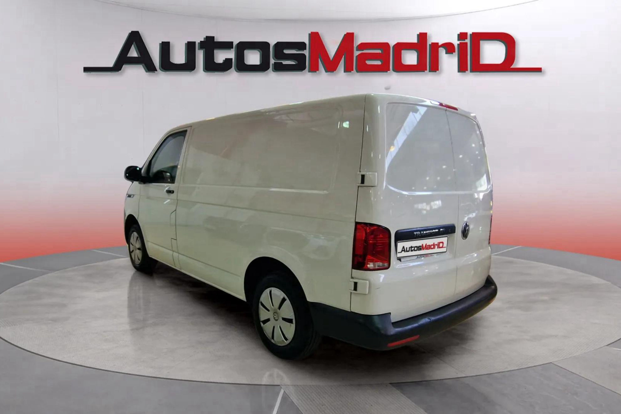 Volkswagen Transporter Furgón Corto TN 2.0 TDI - foto 5