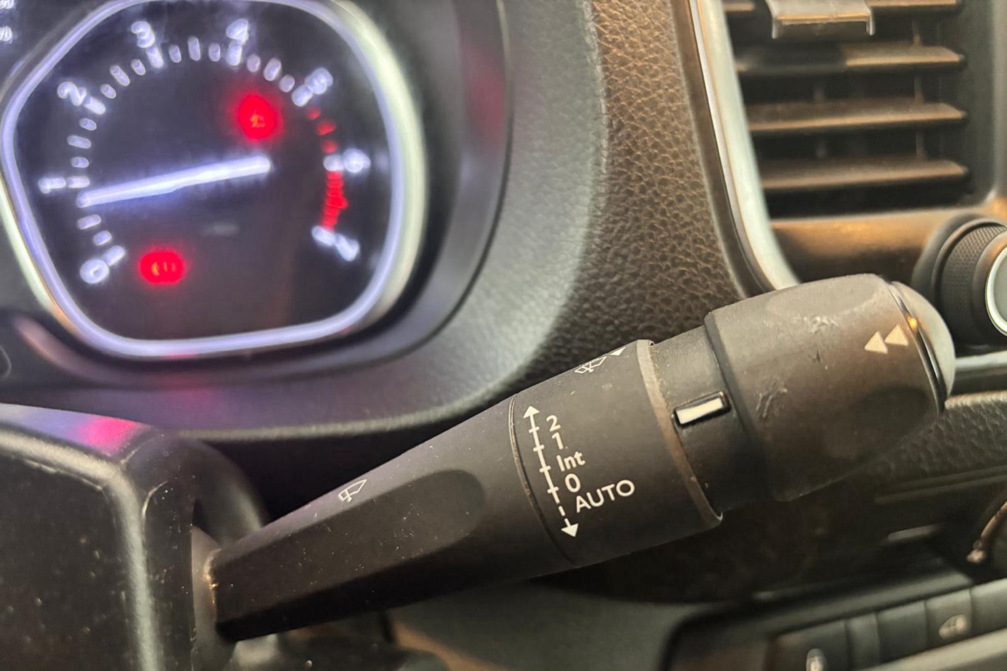 Citroën Jumpy Furgón Talla M BlueHDi 100 - foto 16