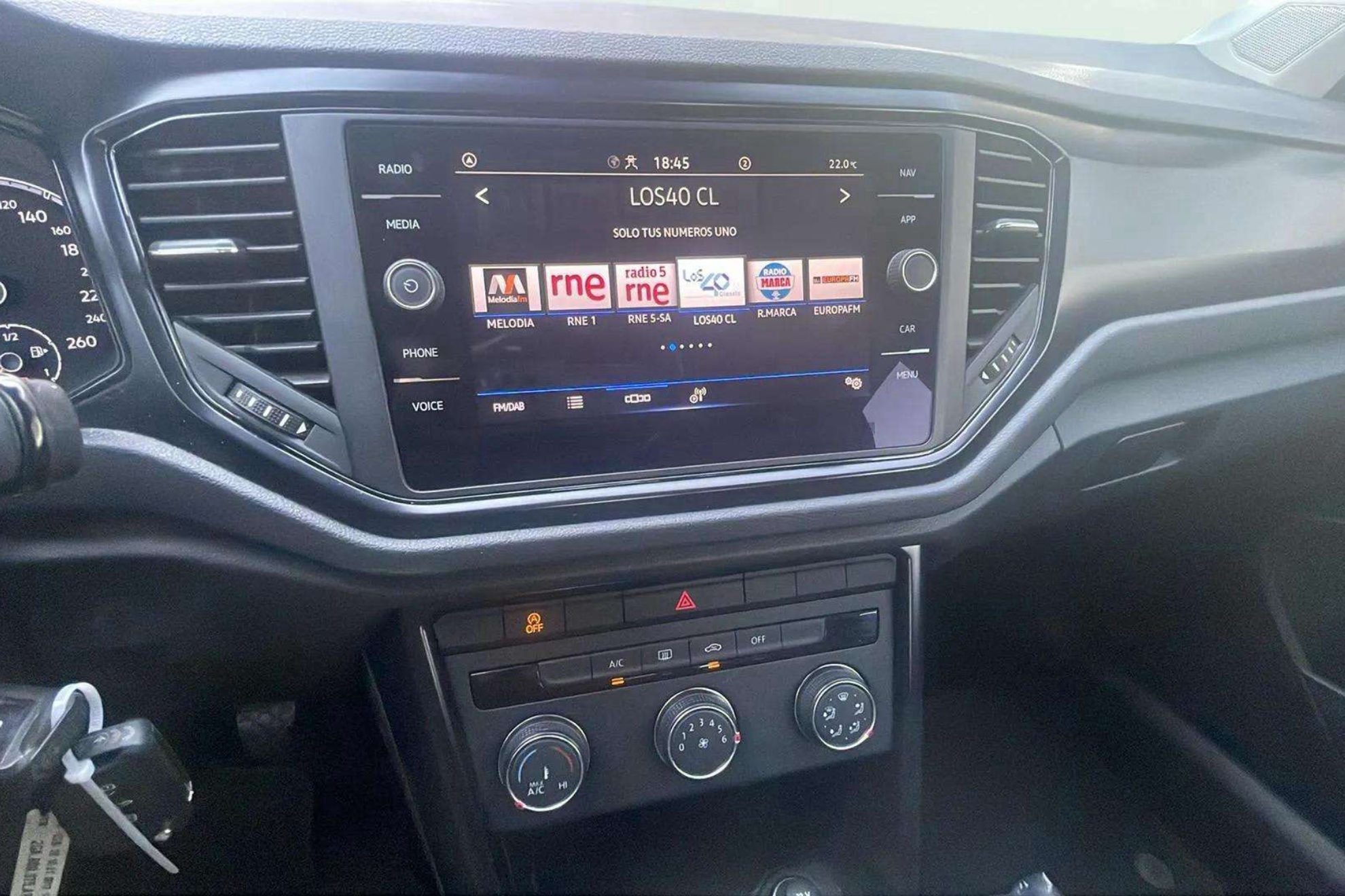 Volkswagen T-Roc Advance 2.0 TDI - foto 20