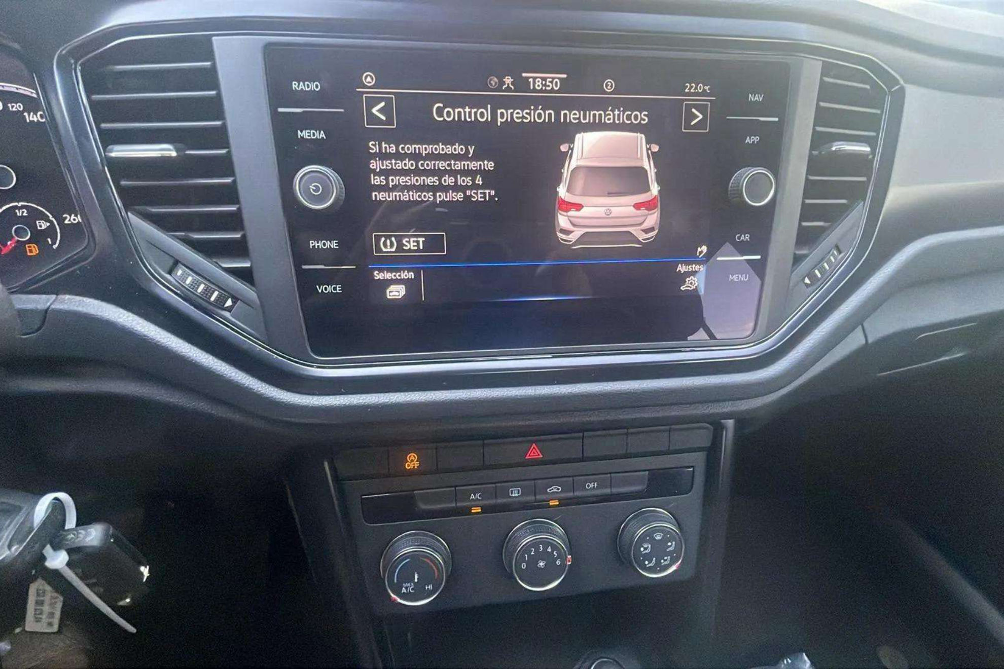 Volkswagen T-Roc Advance 2.0 TDI - foto 22
