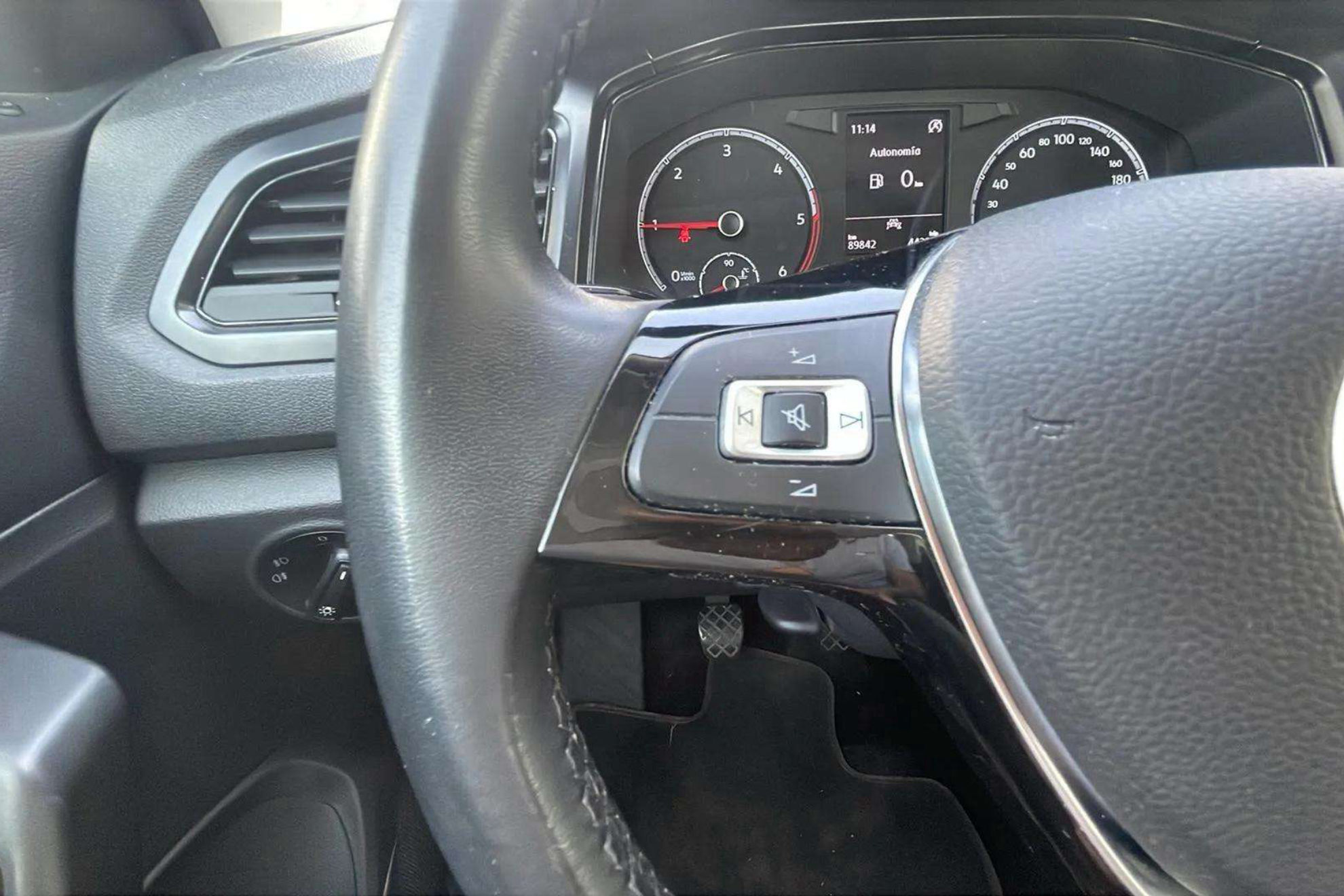 Volkswagen T-Roc Advance 2.0 TDI - foto 17