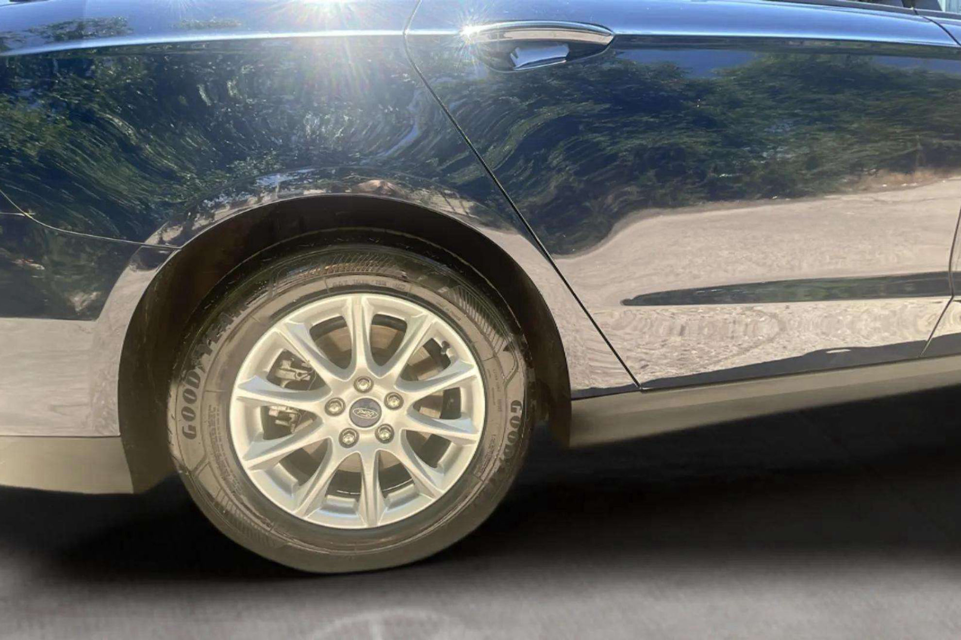 Ford Mondeo 2.0 Híbrido Trend HEV - foto 9
