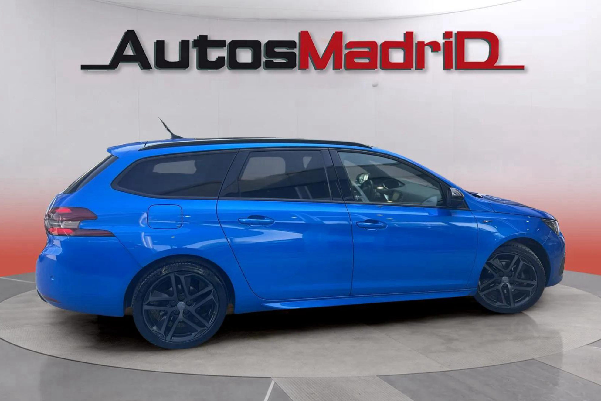 Peugeot 308 SW GT PureTech 130 EAT8 - foto 8