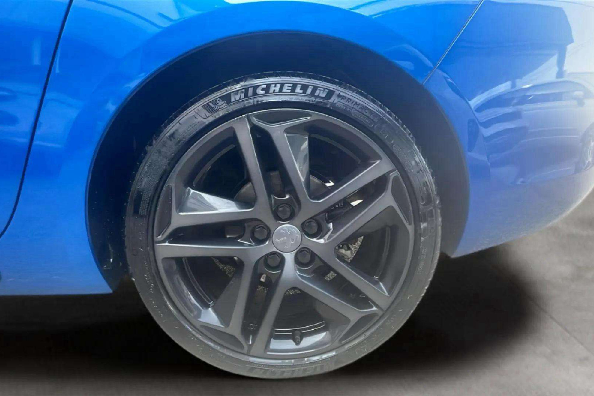 Peugeot 308 SW GT PureTech 130 EAT8 - foto 11