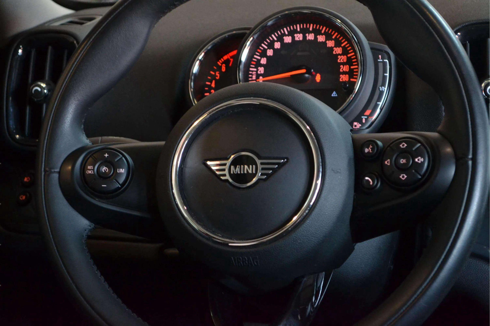 MINI Countryman Cooper - foto 17