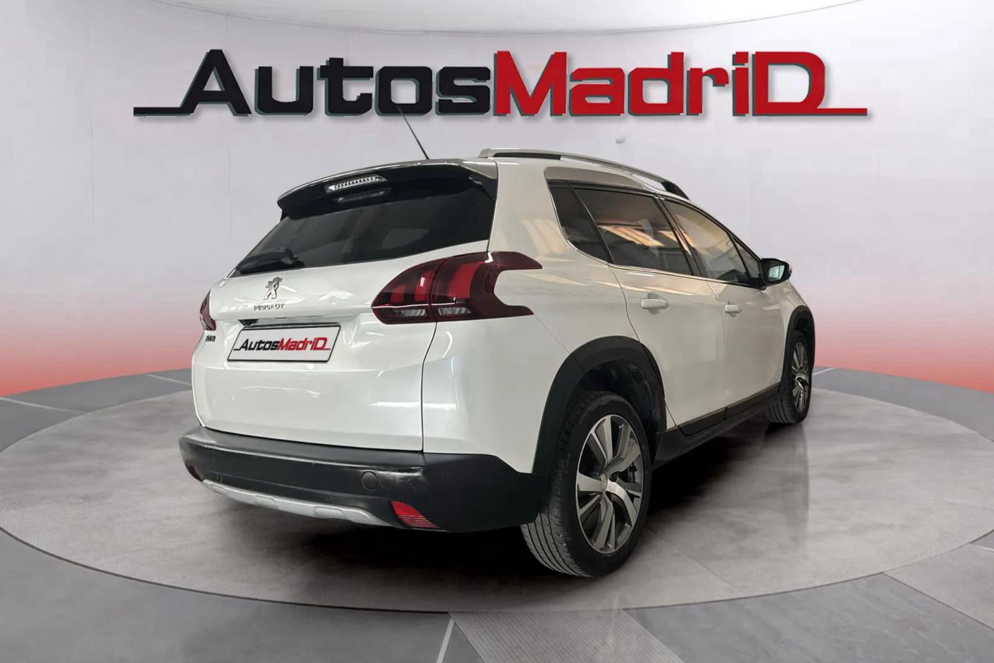 Peugeot 2008 Allure 1.2 PureTech - foto 7