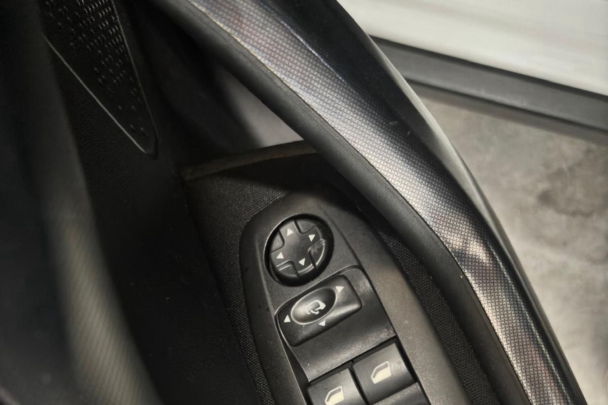 Peugeot 2008 Allure 1.2 PureTech - foto 12
