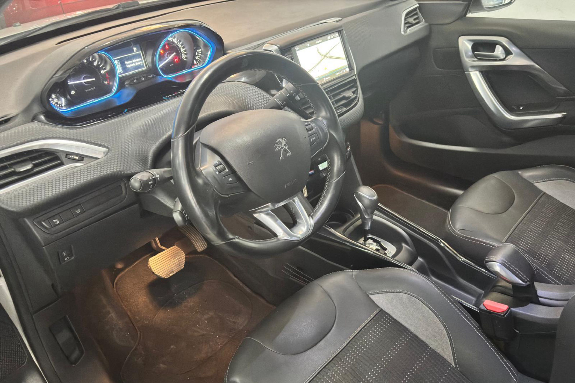 Peugeot 2008 Allure 1.2 PureTech - foto 16