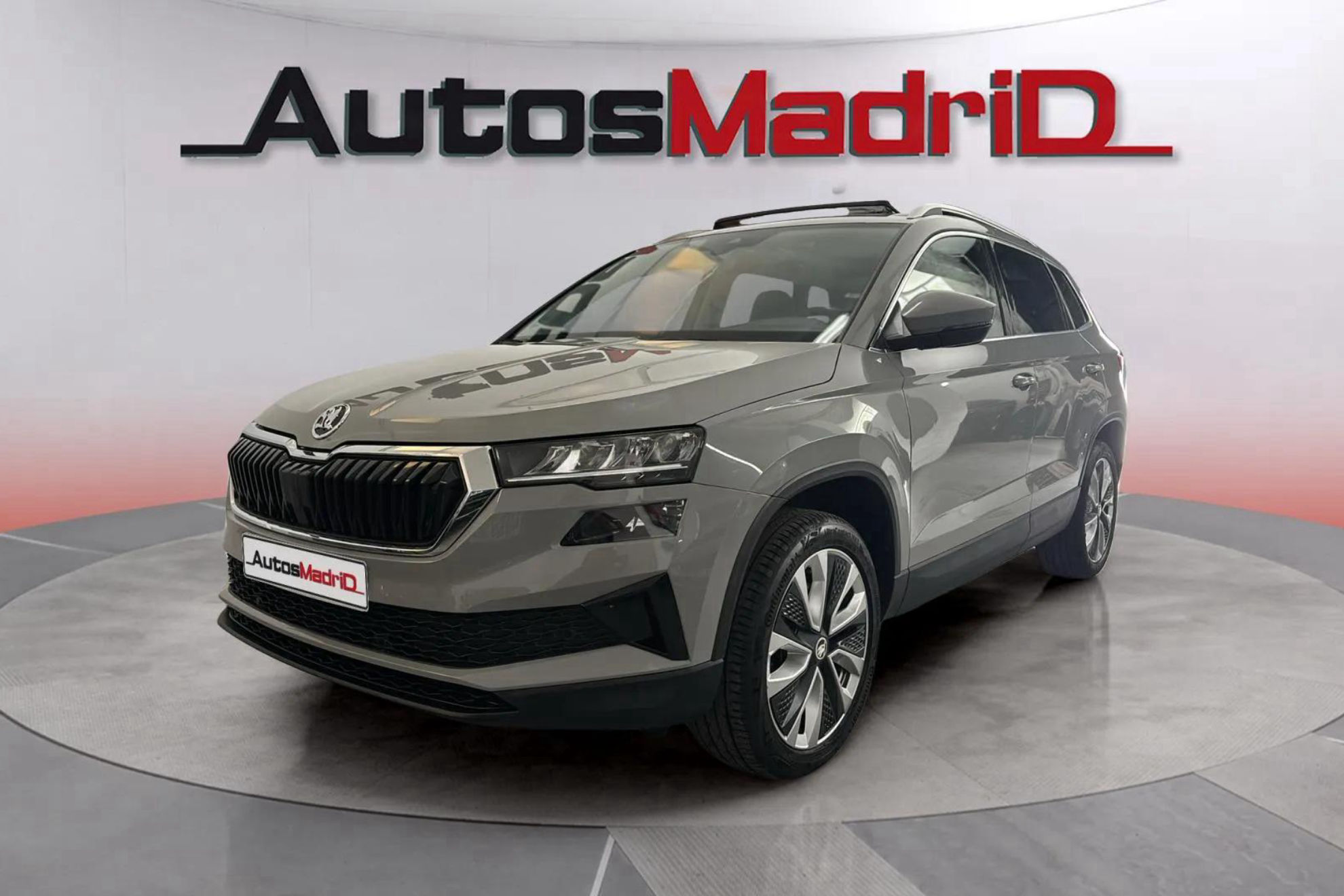 Škoda Karoq 1.5 TSI DSG ACT Selection - foto 3