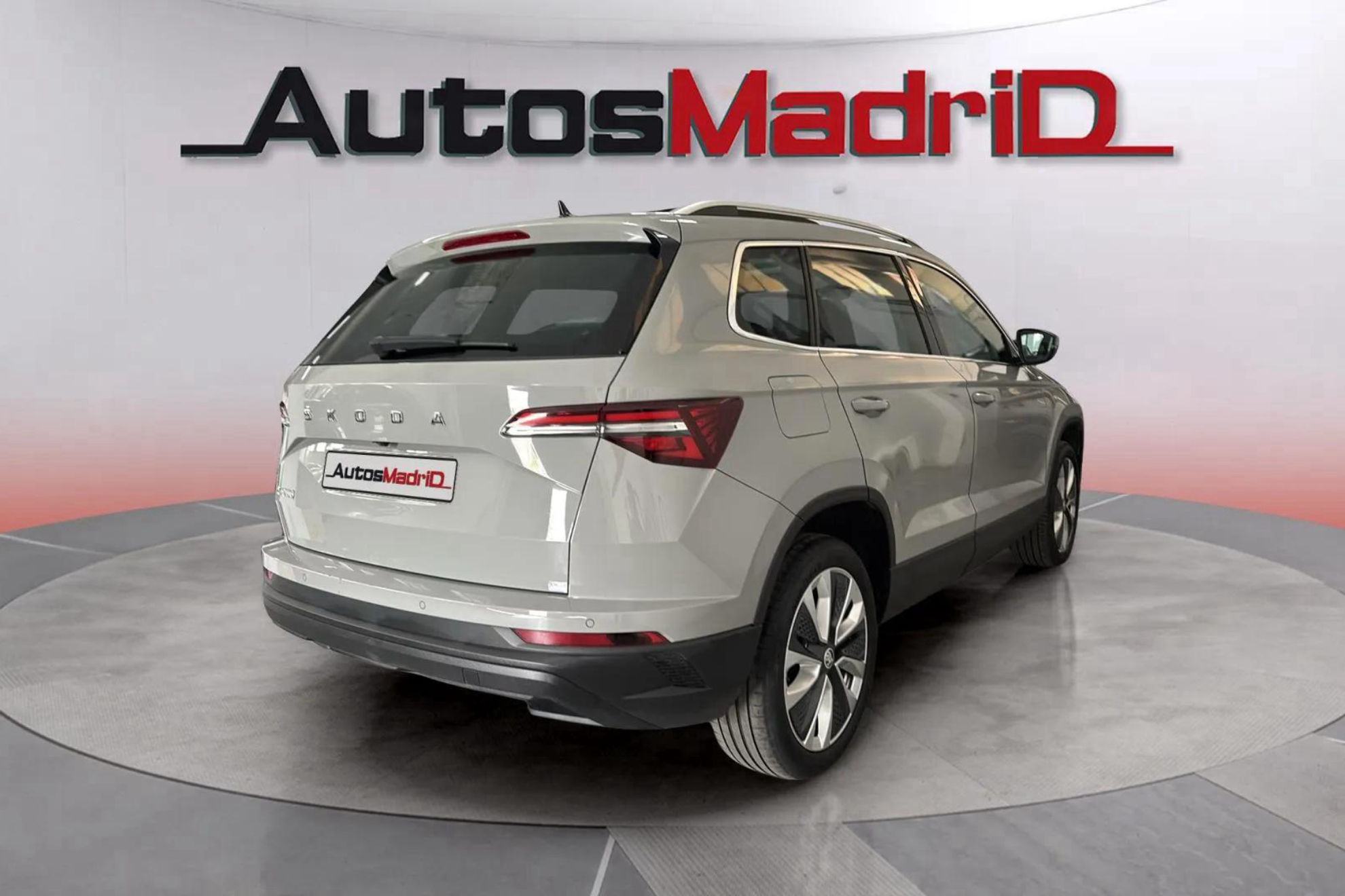Škoda Karoq 1.5 TSI DSG ACT Selection - foto 7