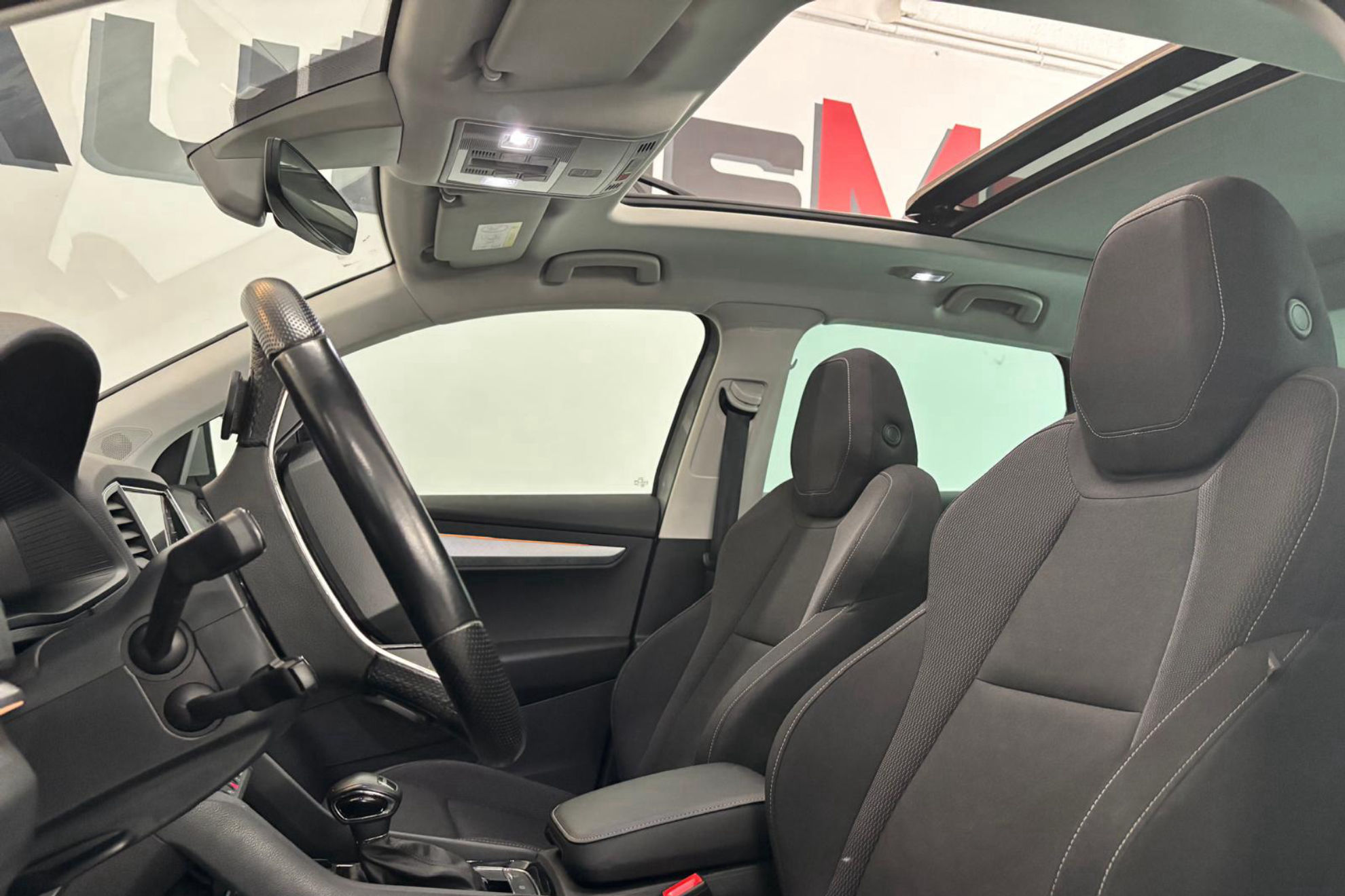 Škoda Karoq 1.5 TSI DSG ACT Selection - foto 11