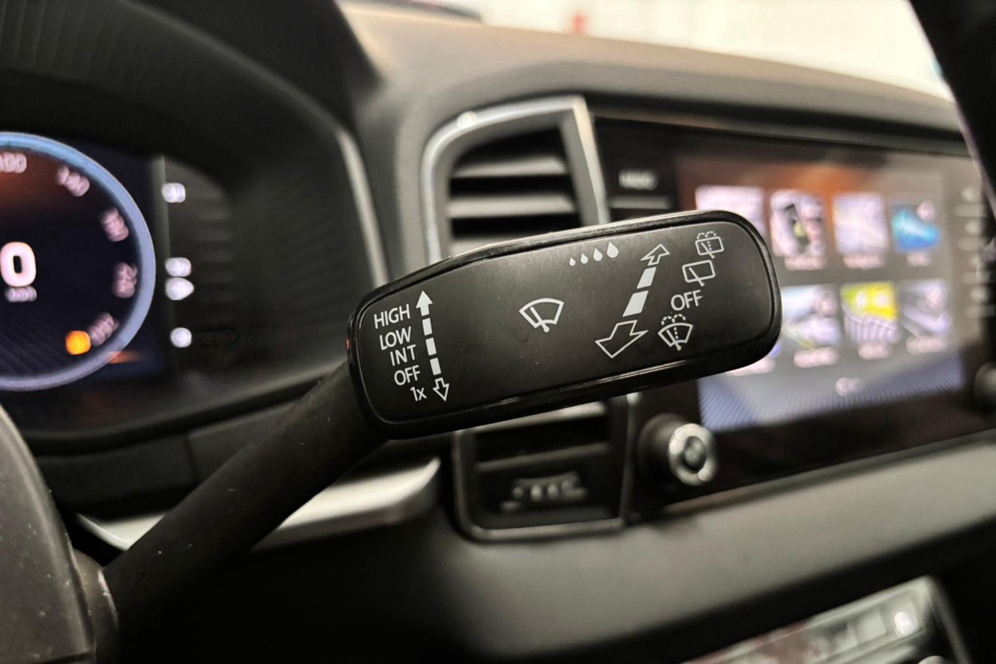 Škoda Karoq 1.5 TSI DSG ACT Selection - foto 22