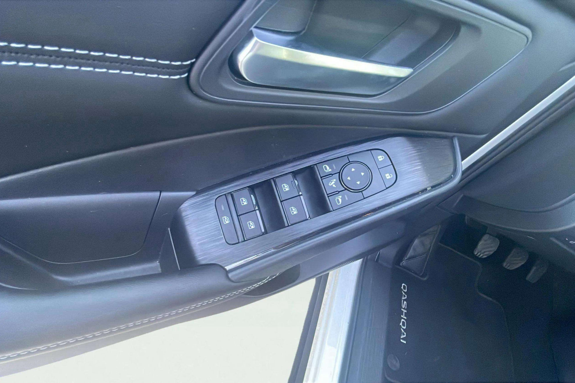Nissan Qashqai DIG-T mHEV 4x2 Tekna - foto 12