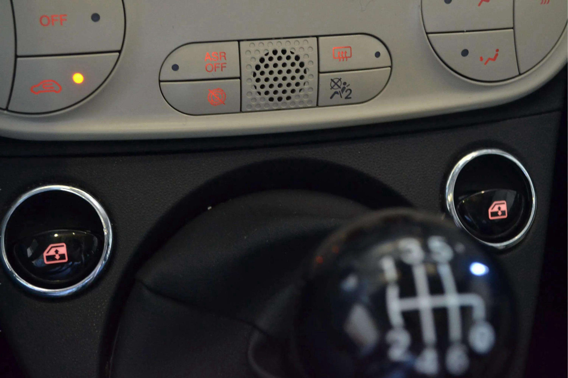 Fiat 500 Dolcevita 1.0 Hybrid - foto 22