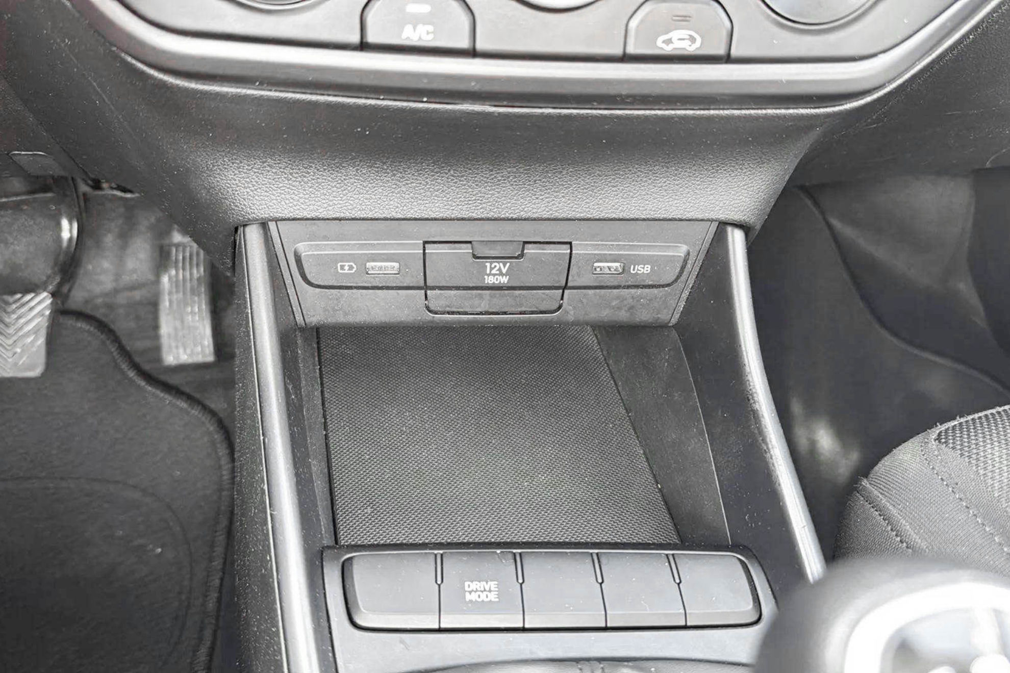 Hyundai i20 1.0 T-GDi 48V Essence - foto 30