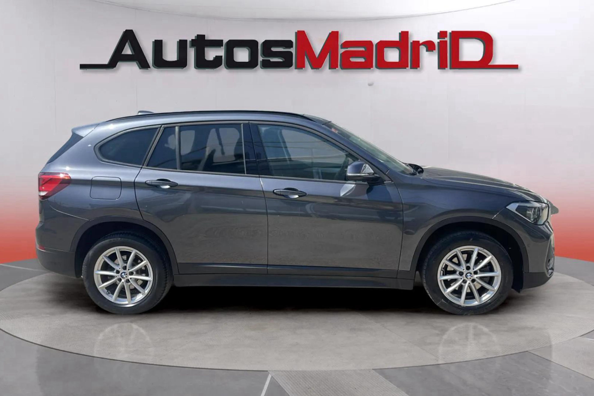 BMW X1 sDrive18dA Corporate - foto 8