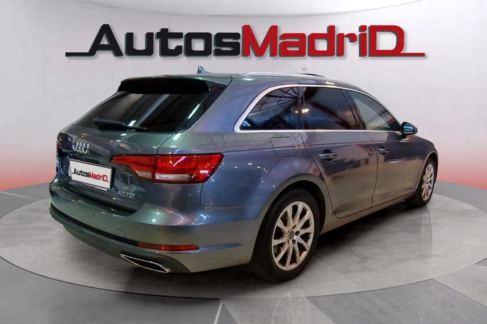 Audi A4 Avant S line 40 TDI quattro S tron - foto 9