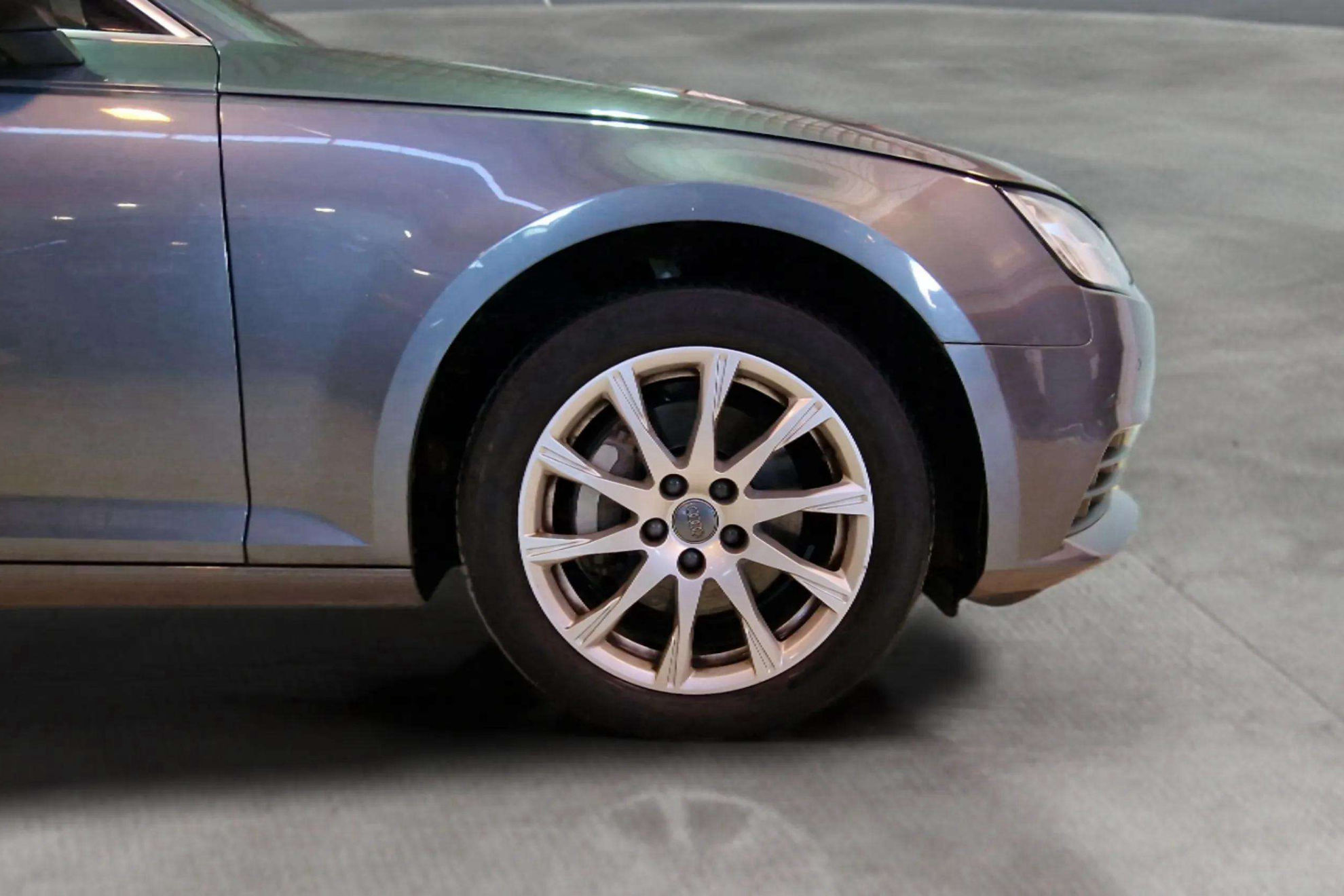 Audi A4 Avant S line 40 TDI quattro S tron - foto 11