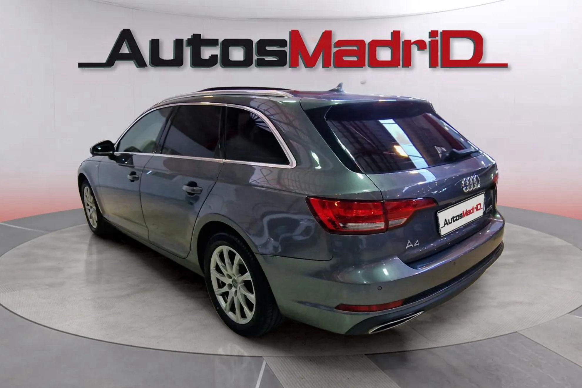 Audi A4 Avant S line 40 TDI quattro S tron - foto 5
