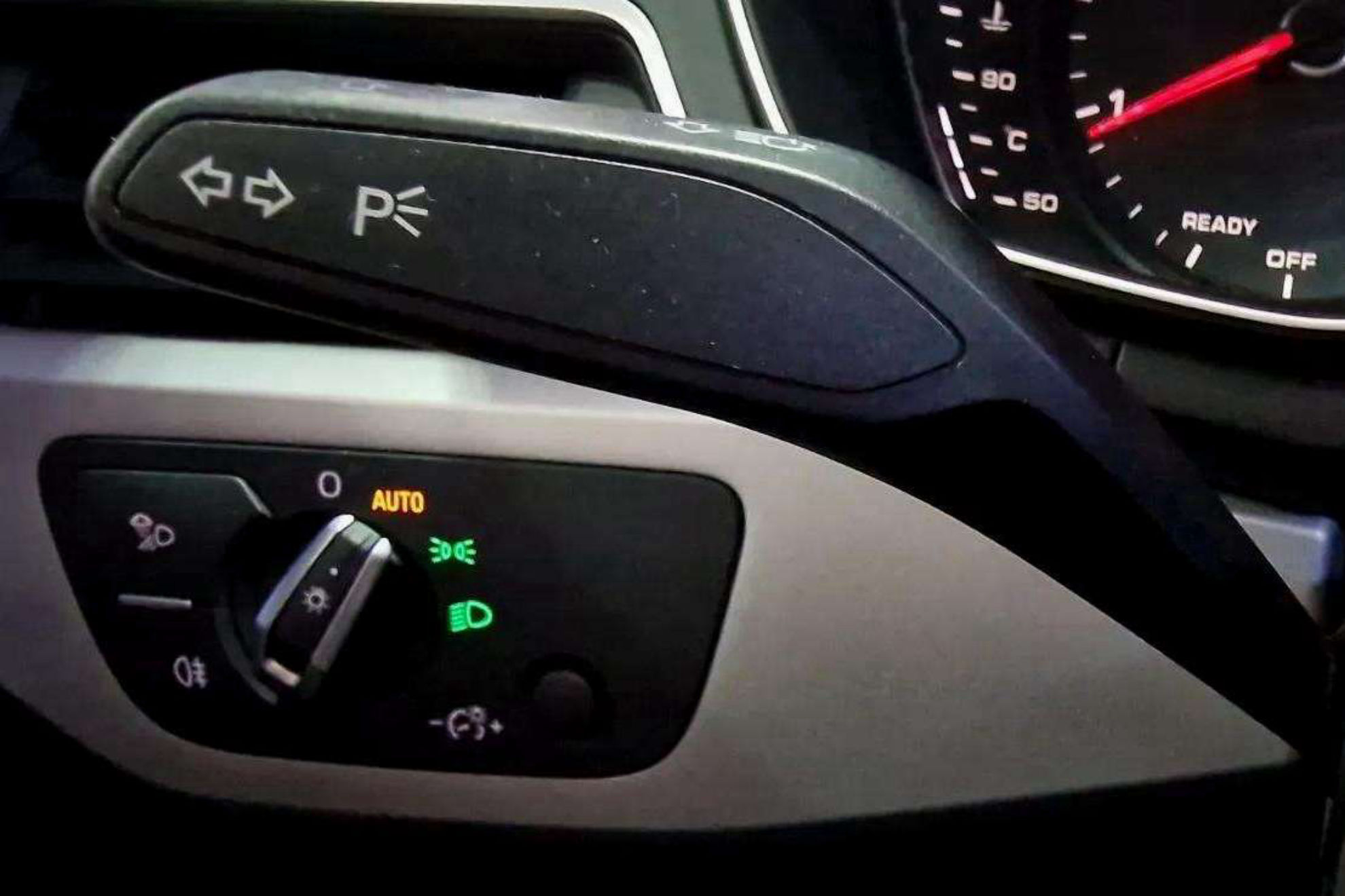 Audi A4 Avant S line 40 TDI quattro S tron - foto 21