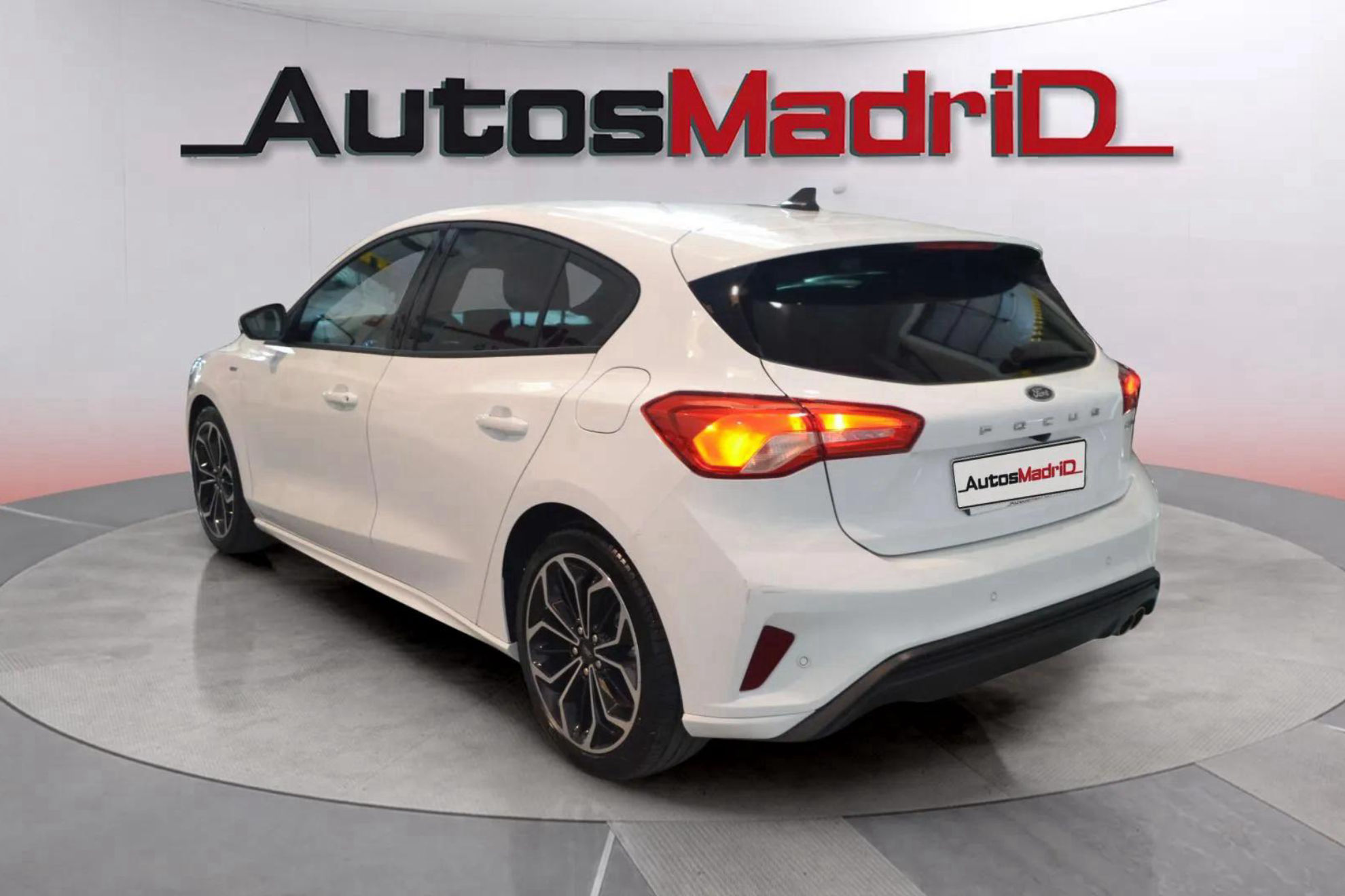 Ford Focus 1.0 EcoBoost ST-Line - foto 3