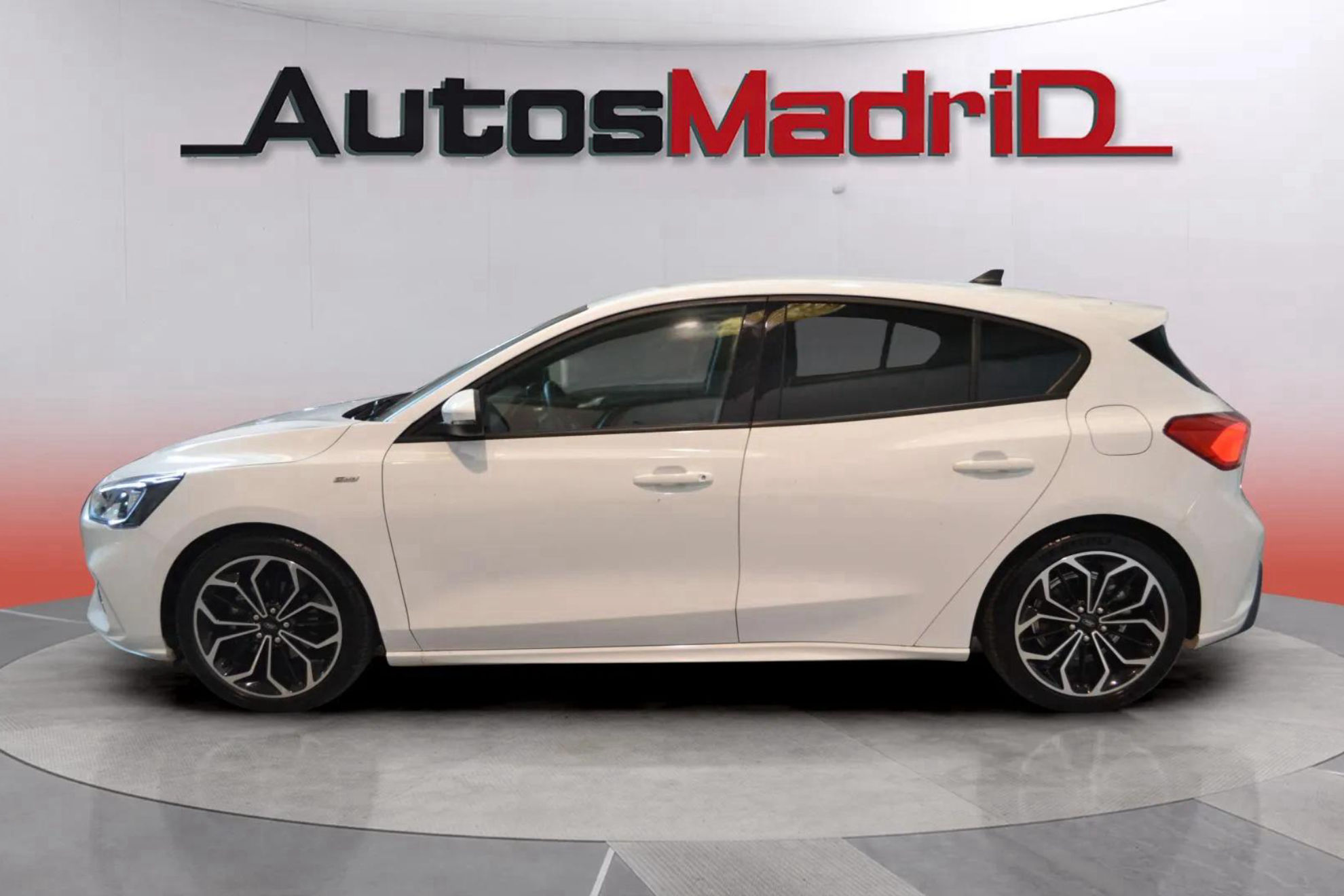 Ford Focus 1.0 EcoBoost ST-Line - foto 5