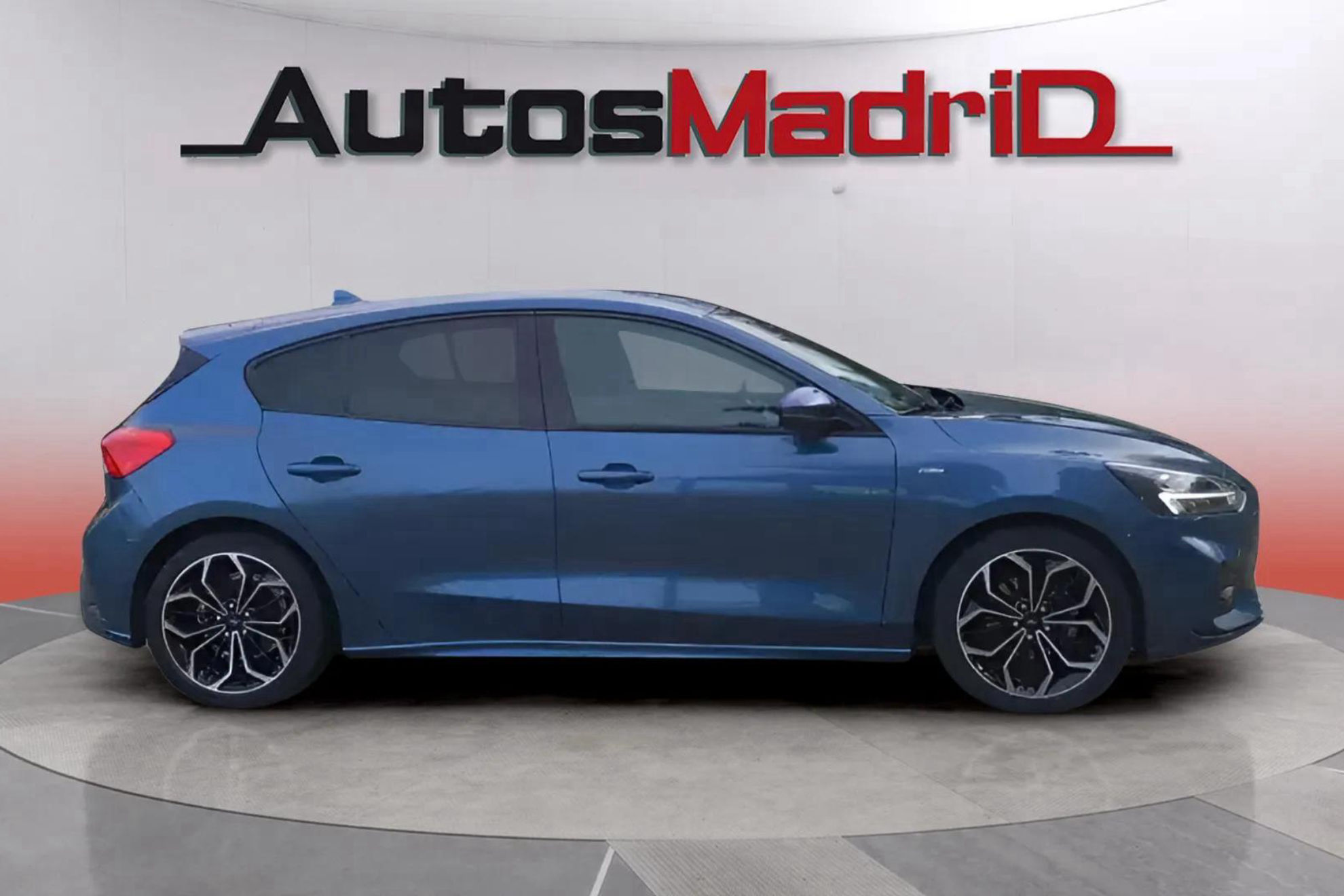 Ford Focus 1.0 EcoBoost ST-Line - foto 6