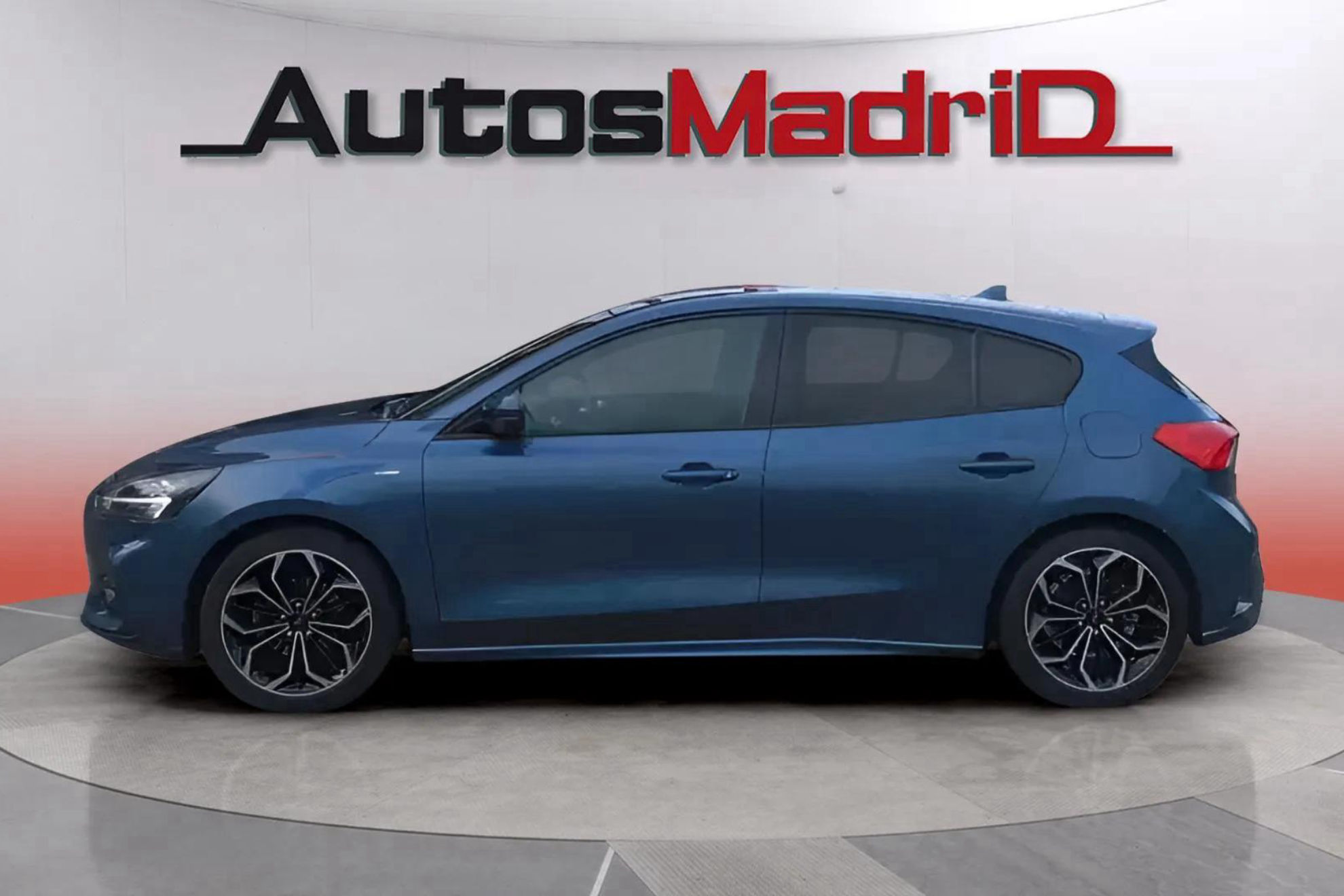 Ford Focus 1.0 EcoBoost ST-Line - foto 5