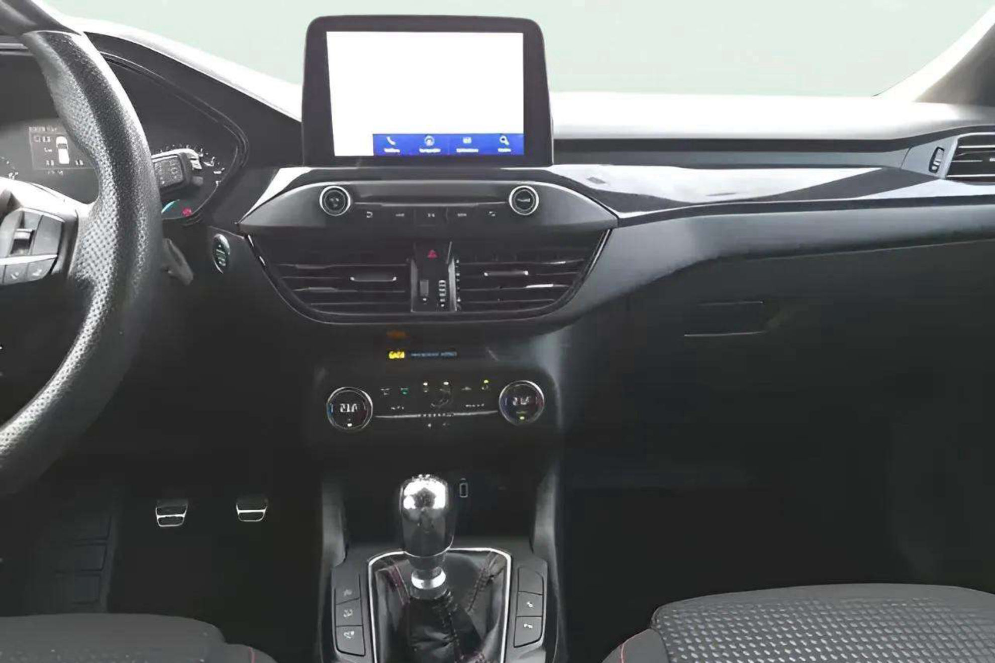 Ford Focus 1.0 EcoBoost ST-Line - foto 17