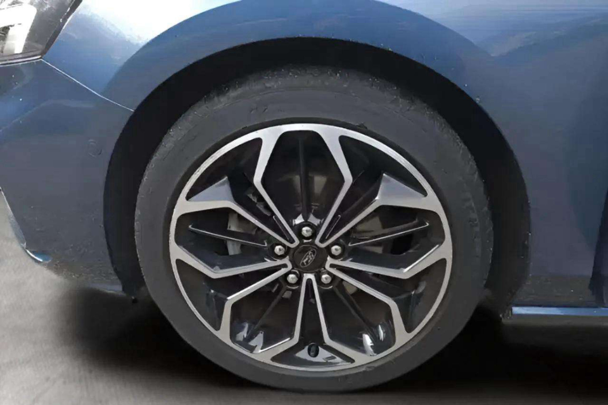 Ford Focus 1.0 EcoBoost ST-Line - foto 24
