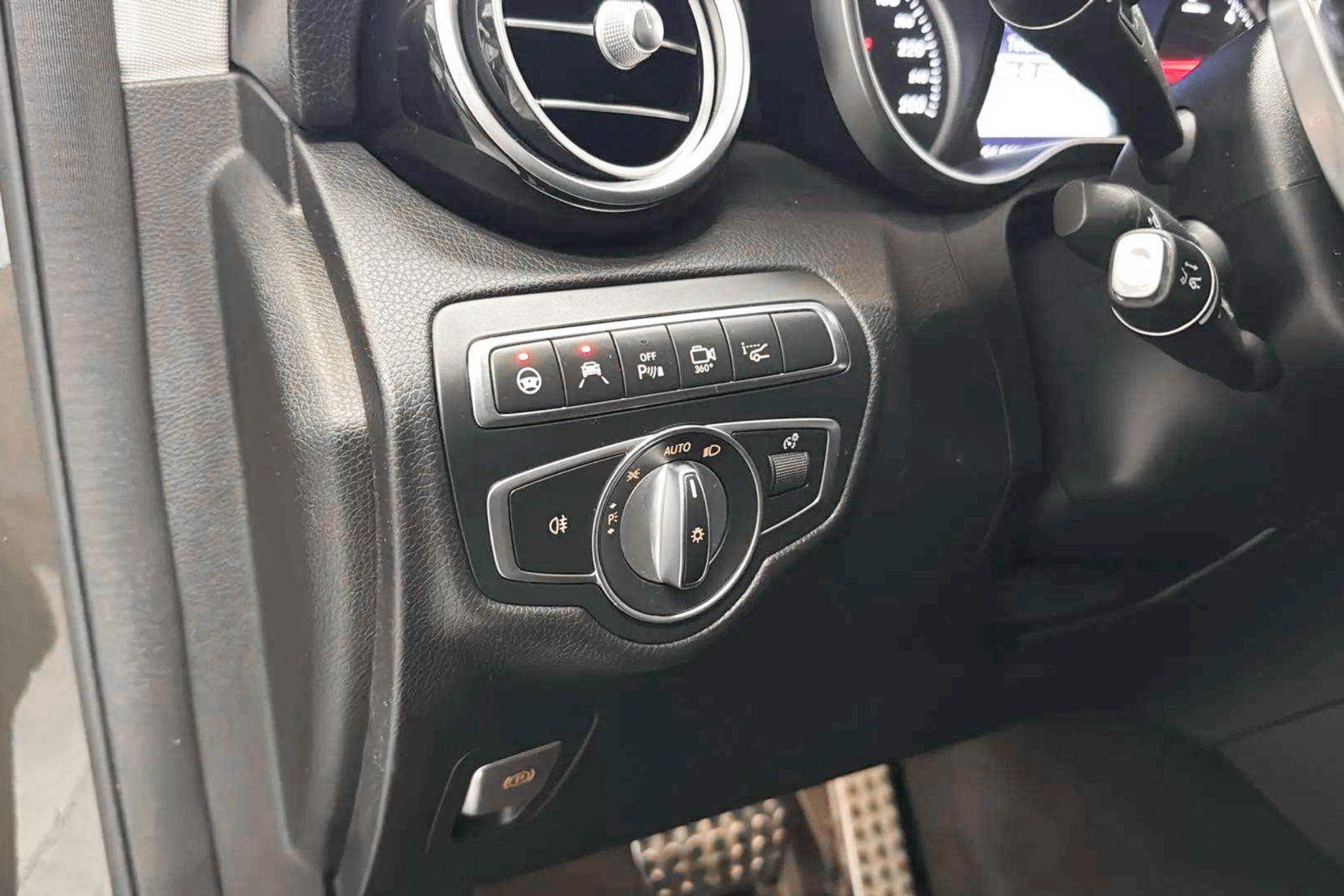 Mercedes-Benz GLC 250 d 4MATIC - foto 22
