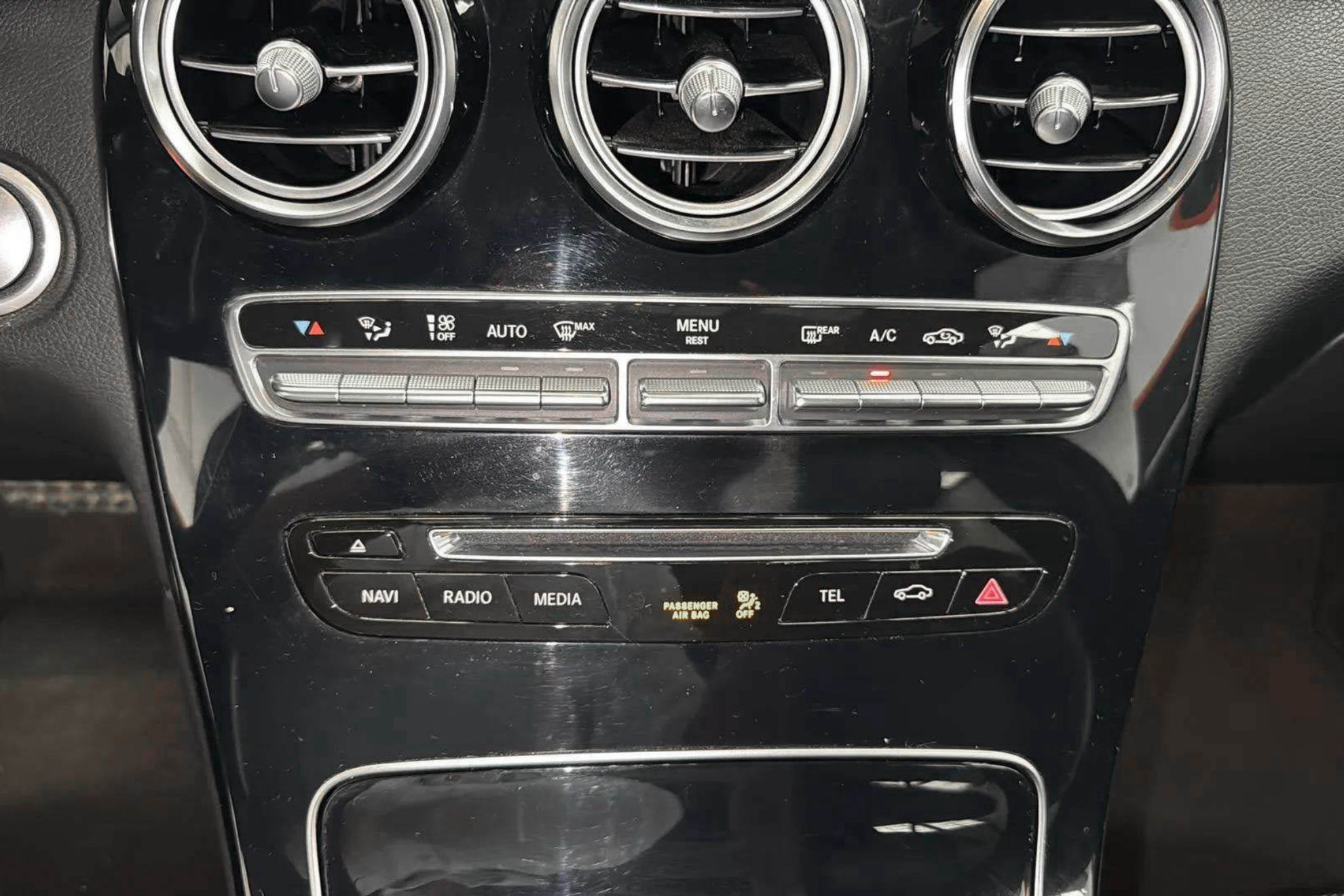 Mercedes-Benz GLC 250 d 4MATIC - foto 33
