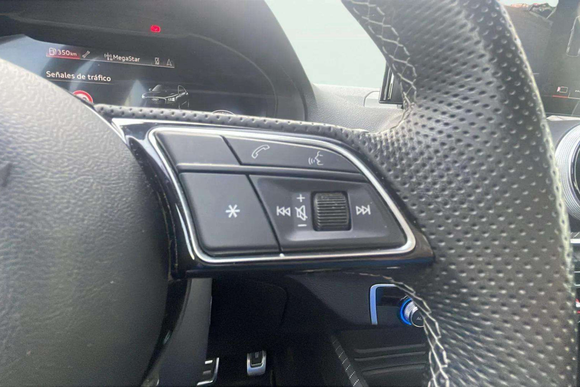 Audi Q2 S line 35 TDI S tronic - foto 14
