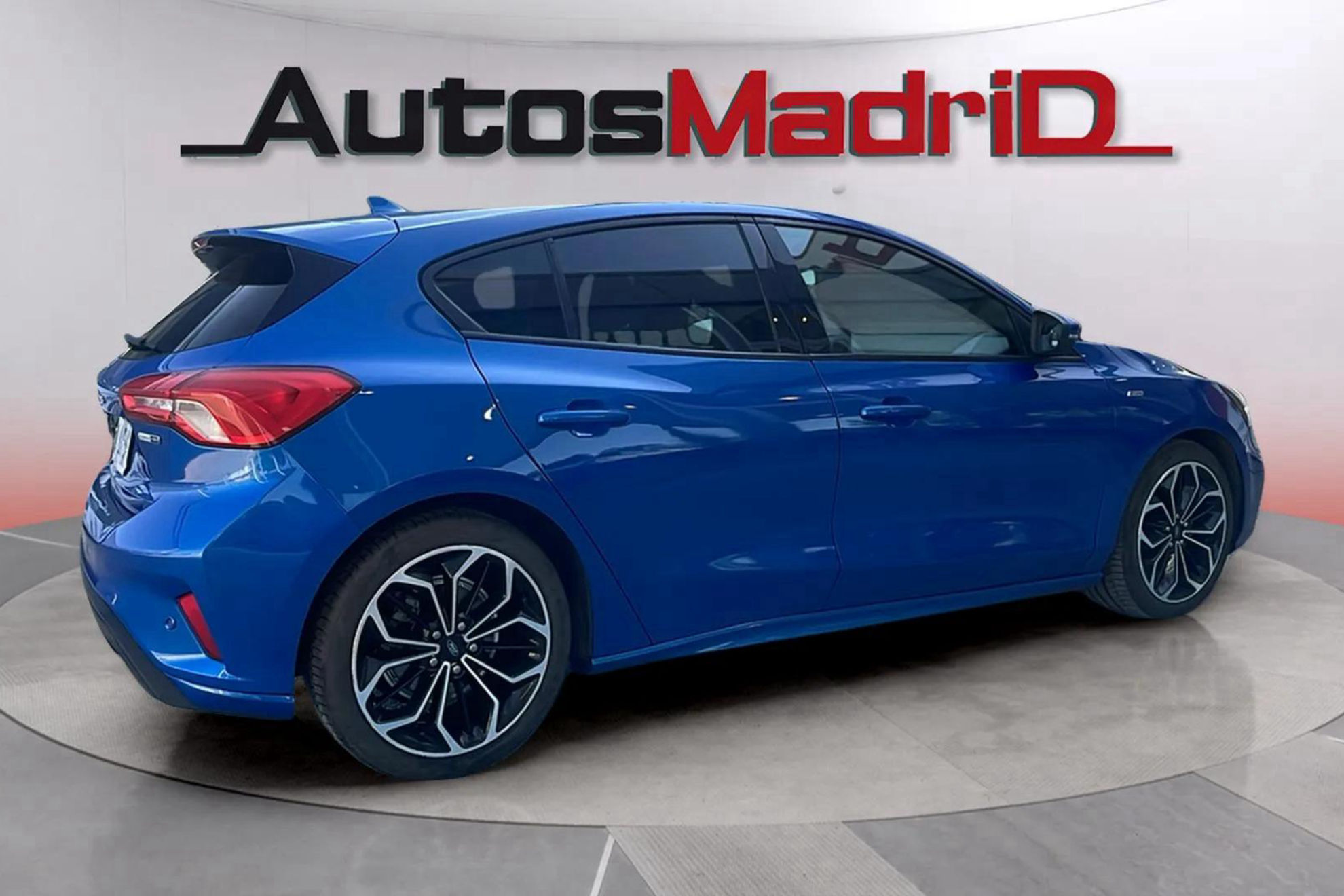 Ford Focus 1.0 EcoBoost MHEV ST-Line - foto 7
