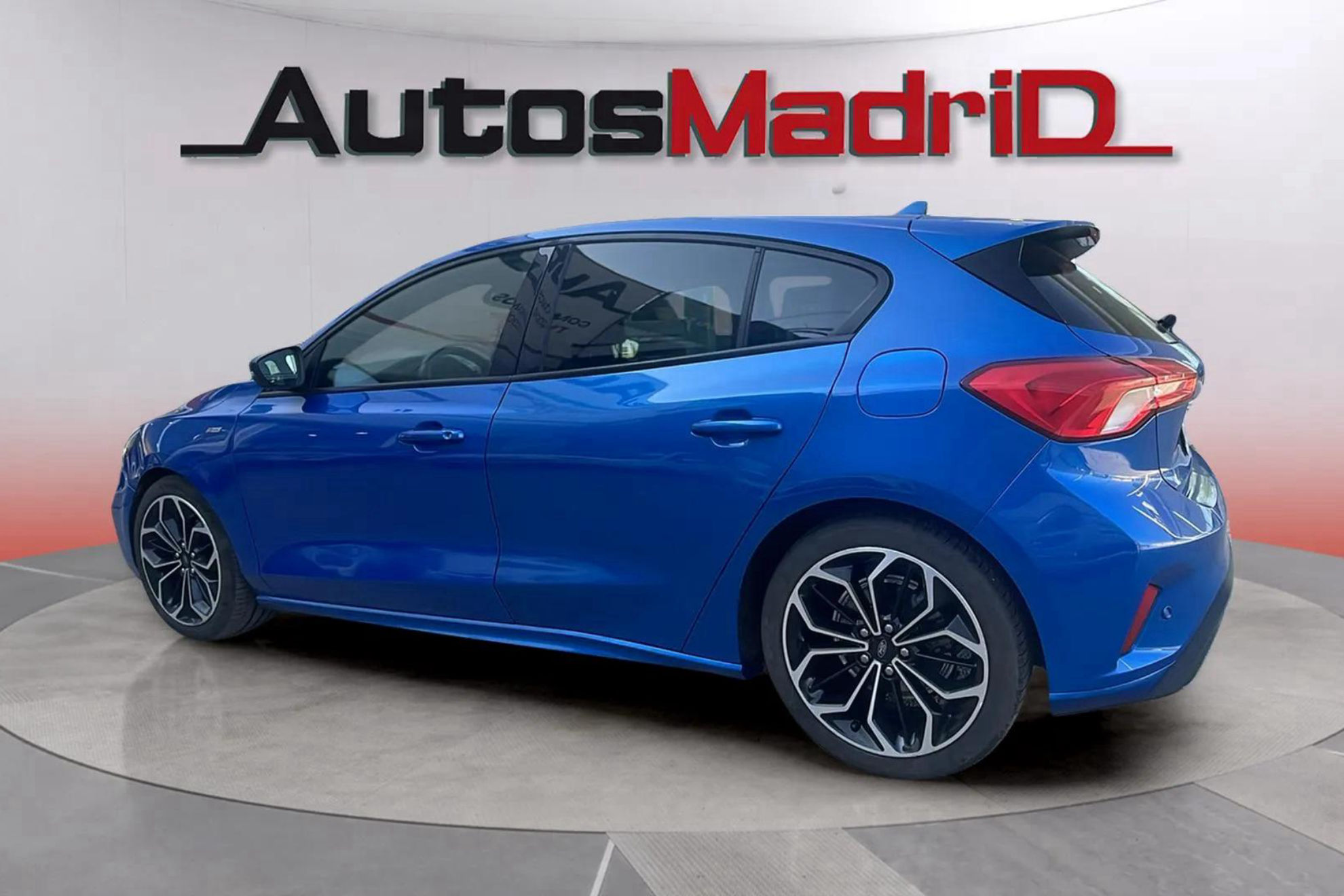 Ford Focus 1.0 EcoBoost MHEV ST-Line - foto 5