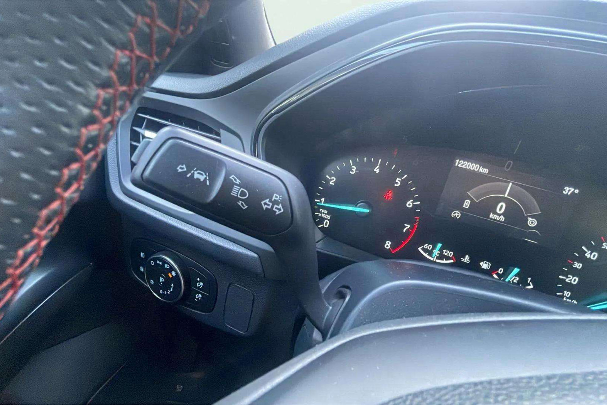 Ford Focus 1.0 EcoBoost MHEV ST-Line - foto 19