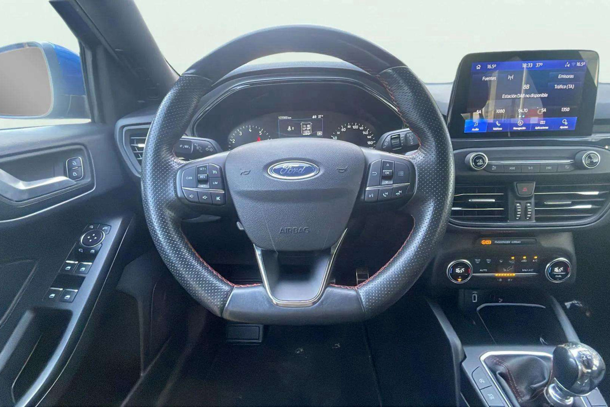 Ford Focus 1.0 EcoBoost MHEV ST-Line - foto 13