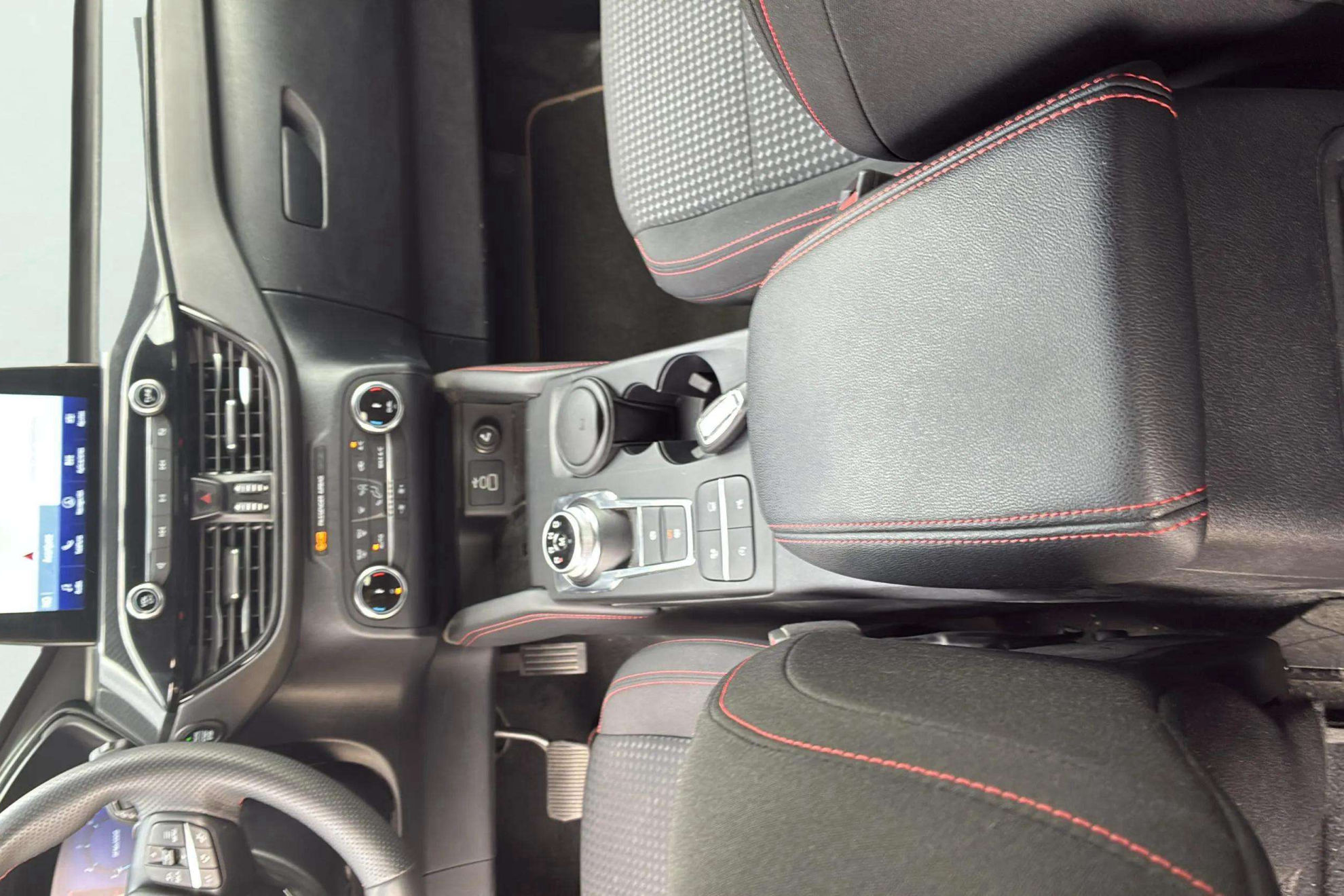 Ford Kuga ST-Line 2.0 EcoBlue - foto 21
